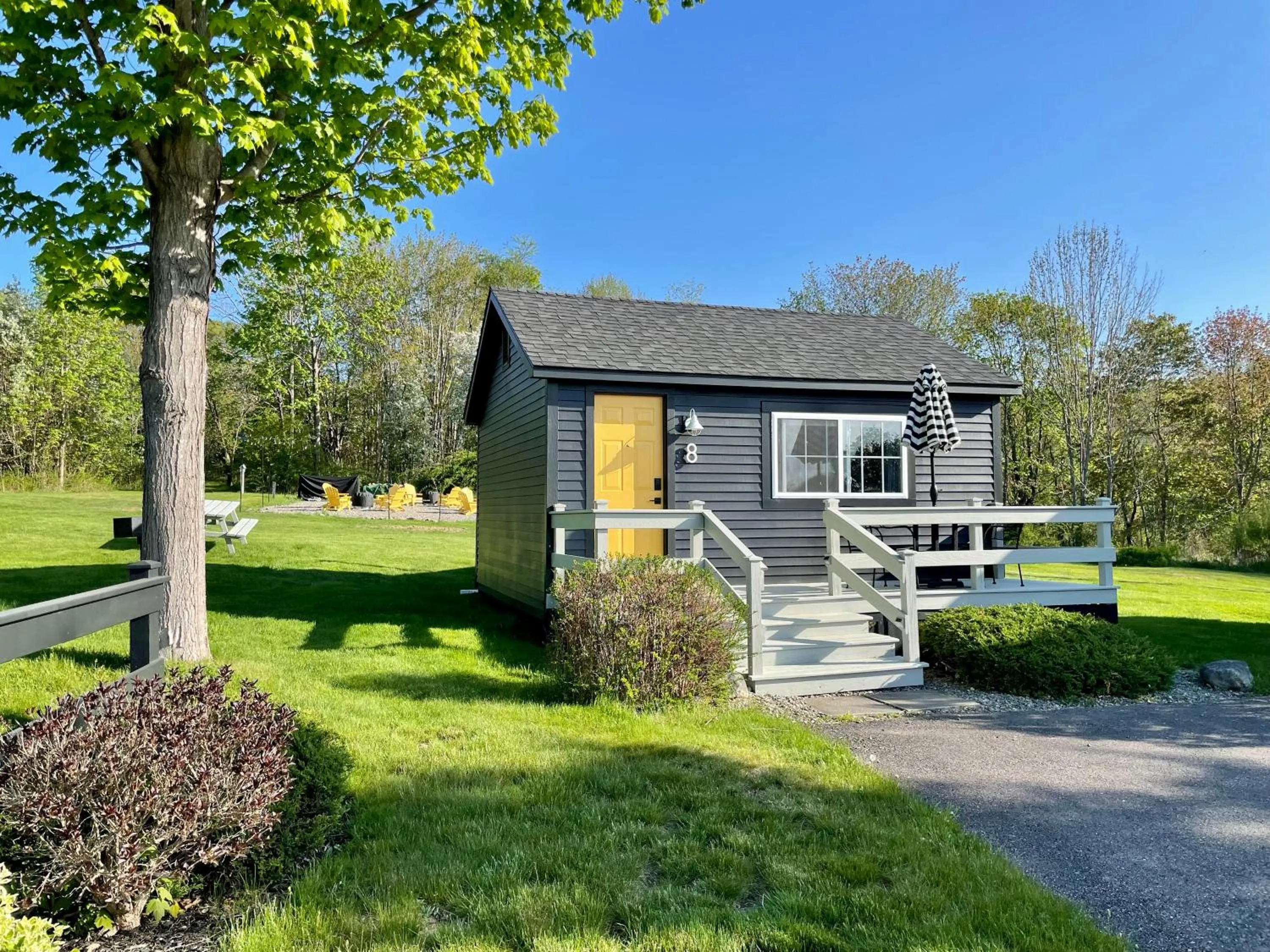 Property building in Seascape Motel & Cottages
