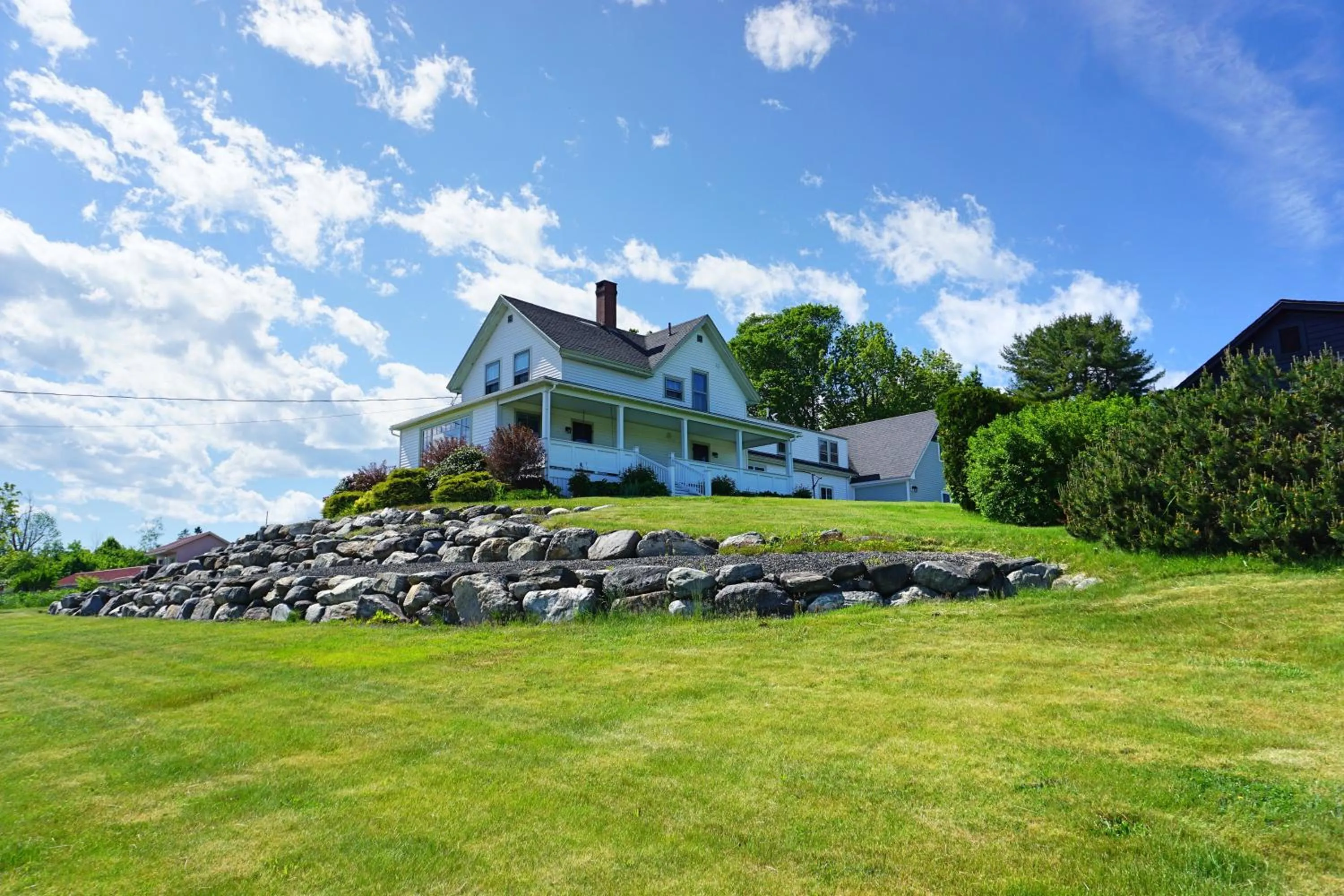 Seascape Motel & Cottages