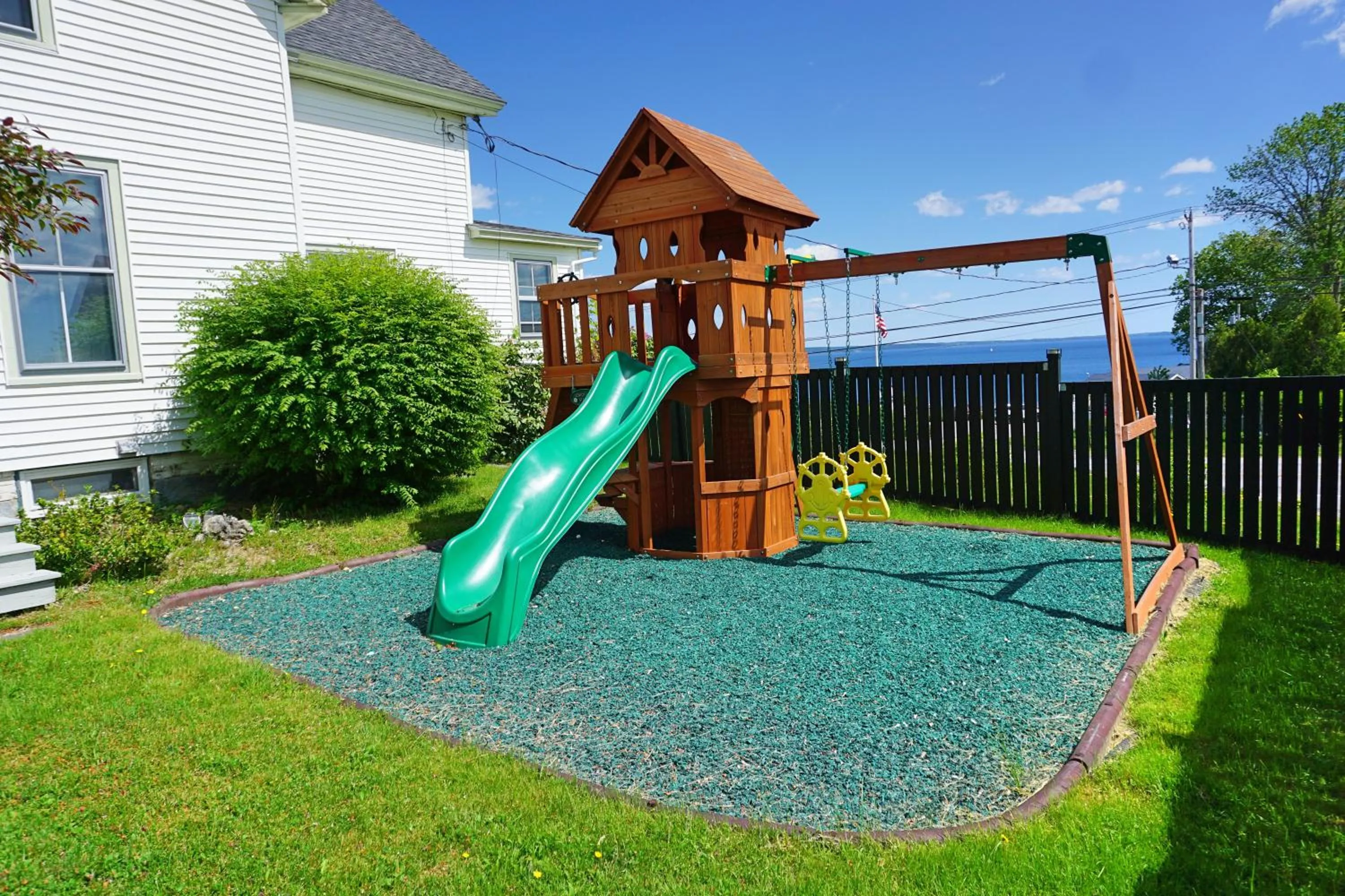 Seascape Motel & Cottages