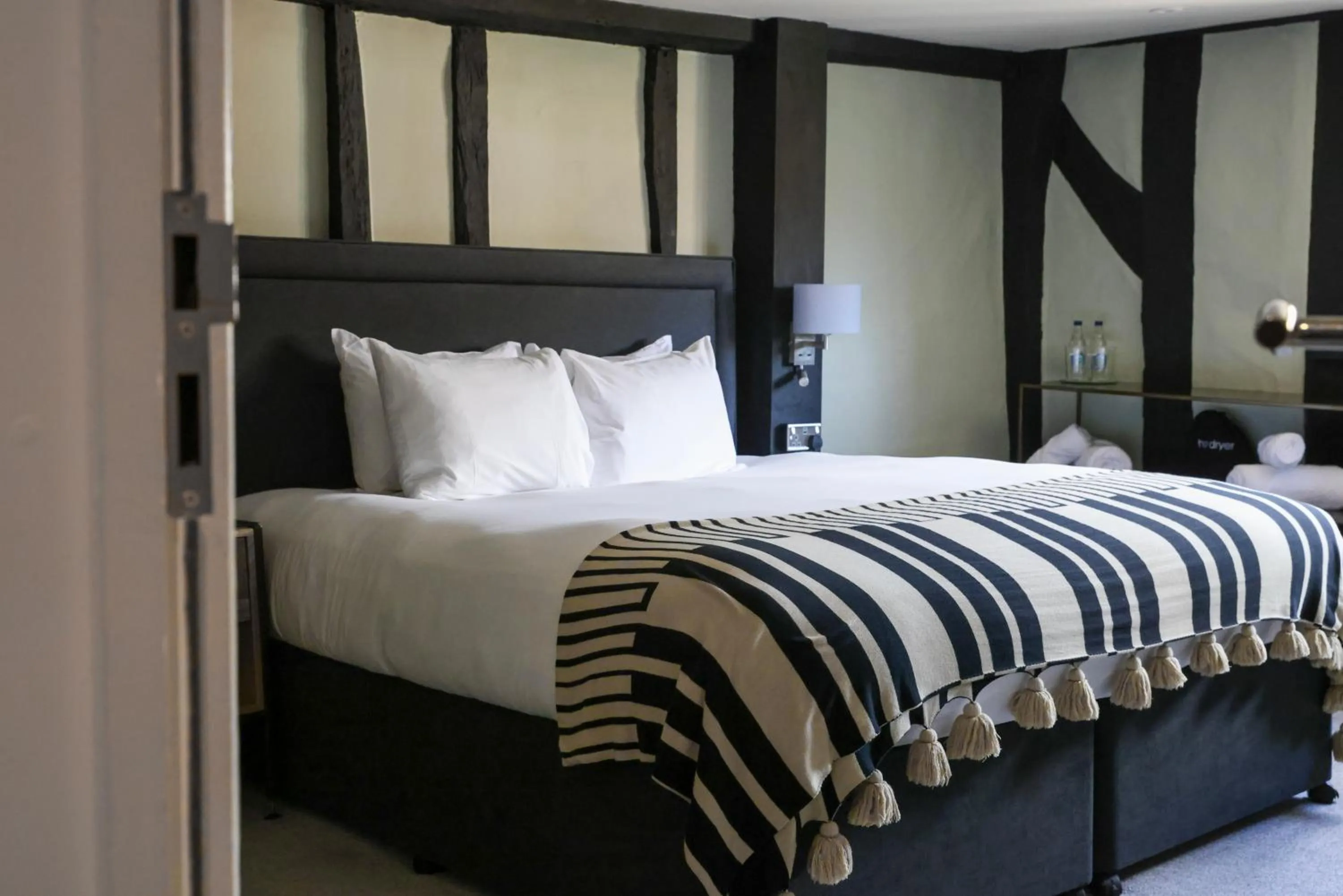 Bedroom, Bed in The Windmill