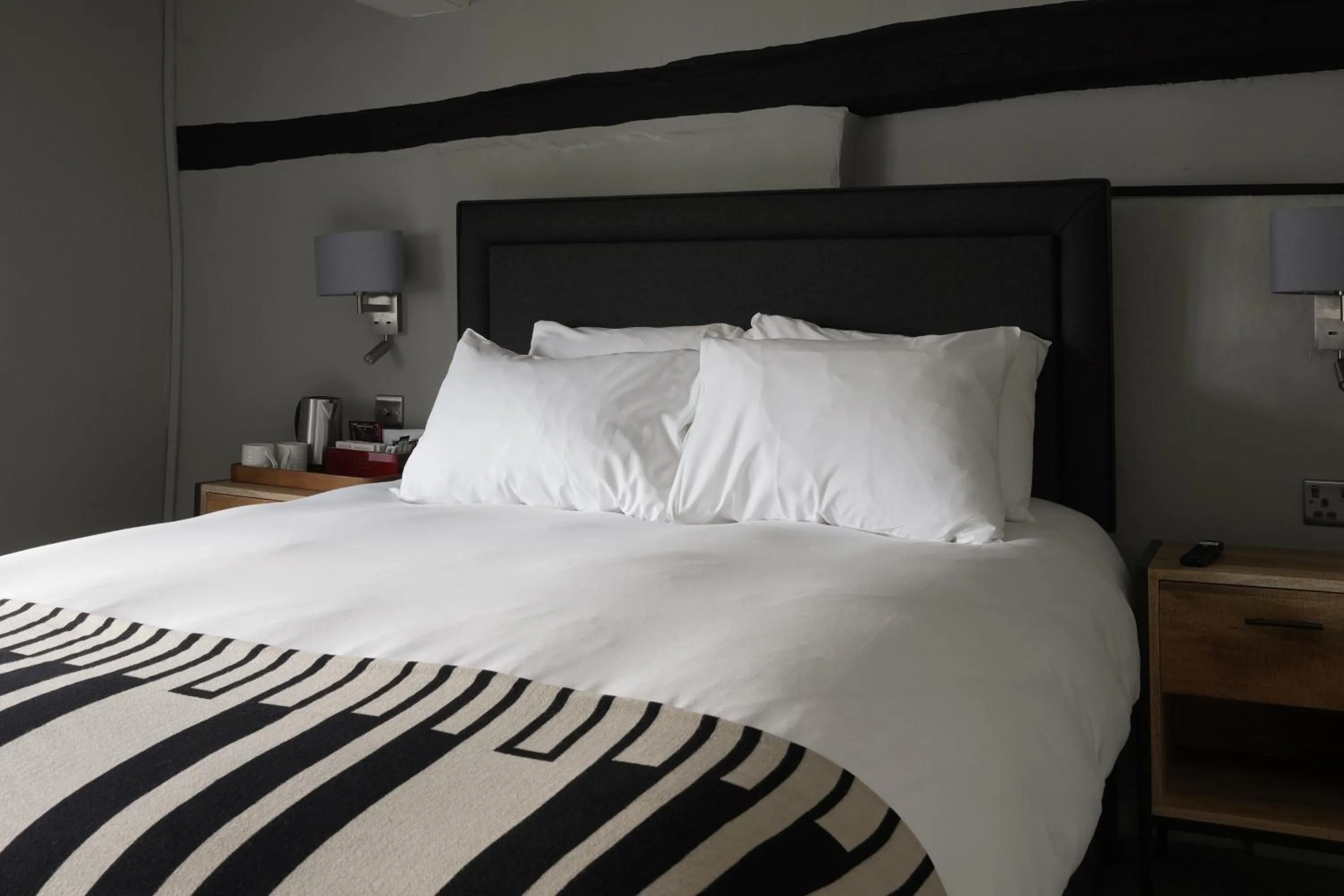 Bedroom, Bed in The Windmill