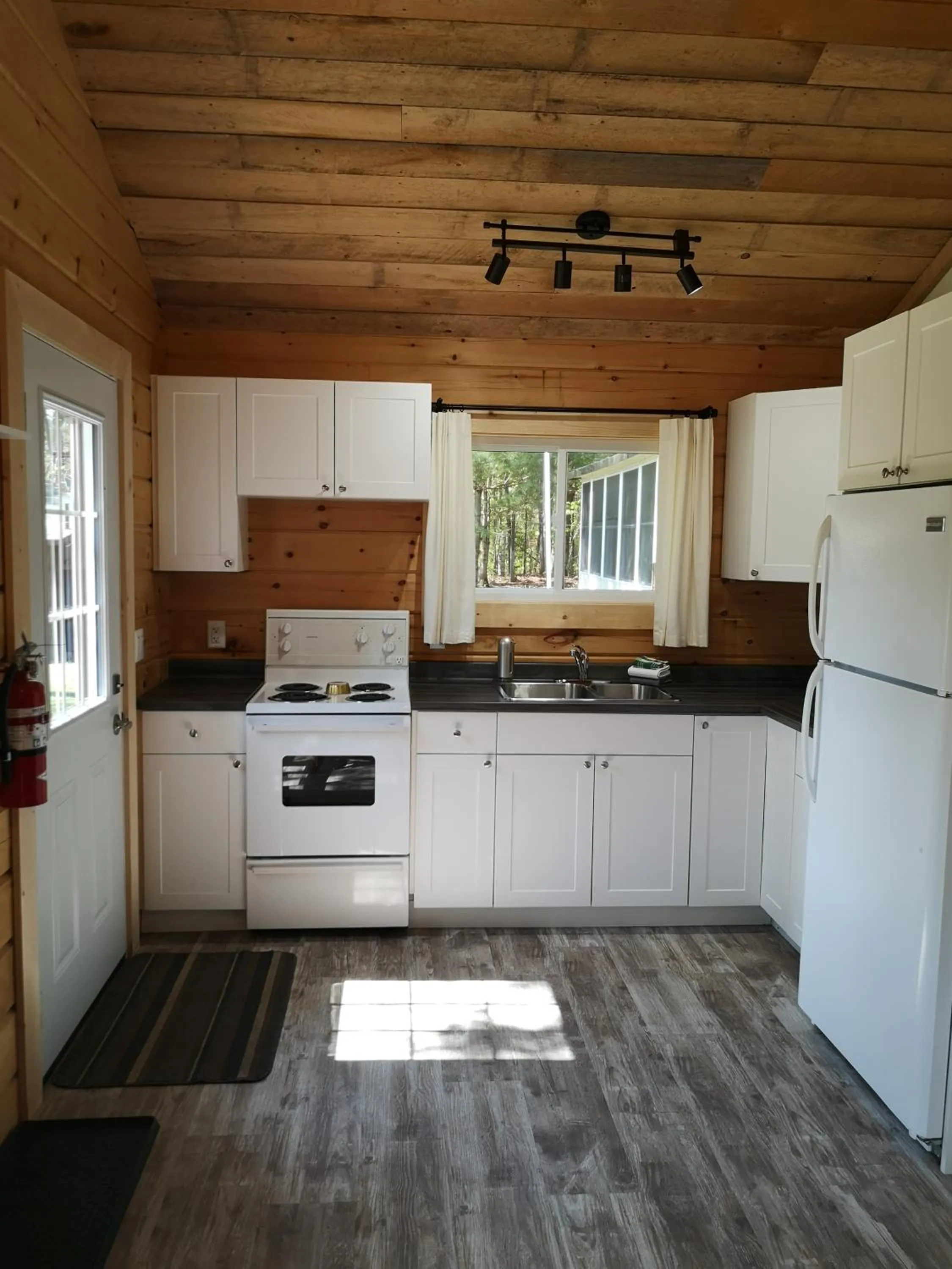 The Pines Cottage Resort