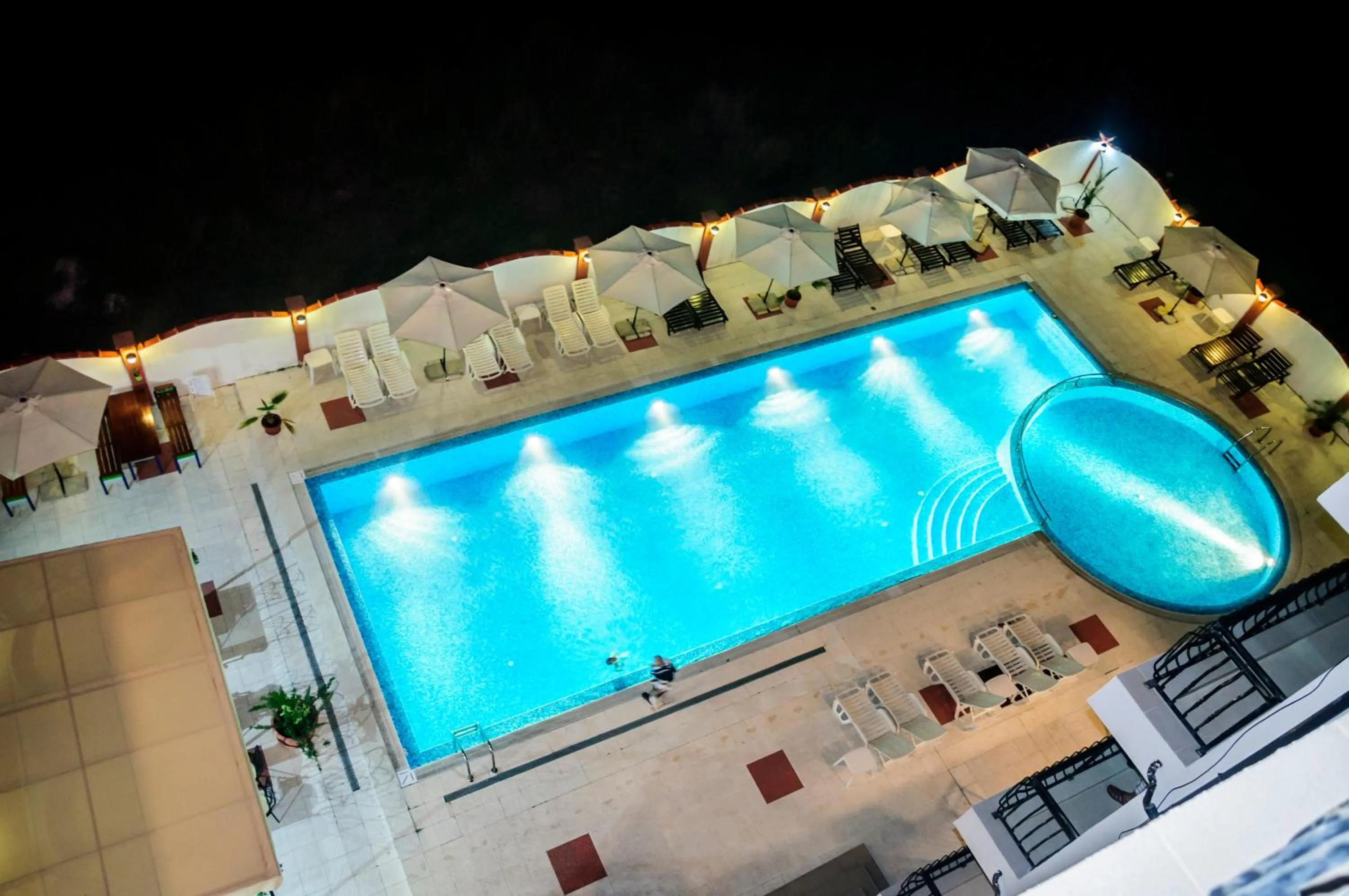 Swimming pool in Cantilena Complex