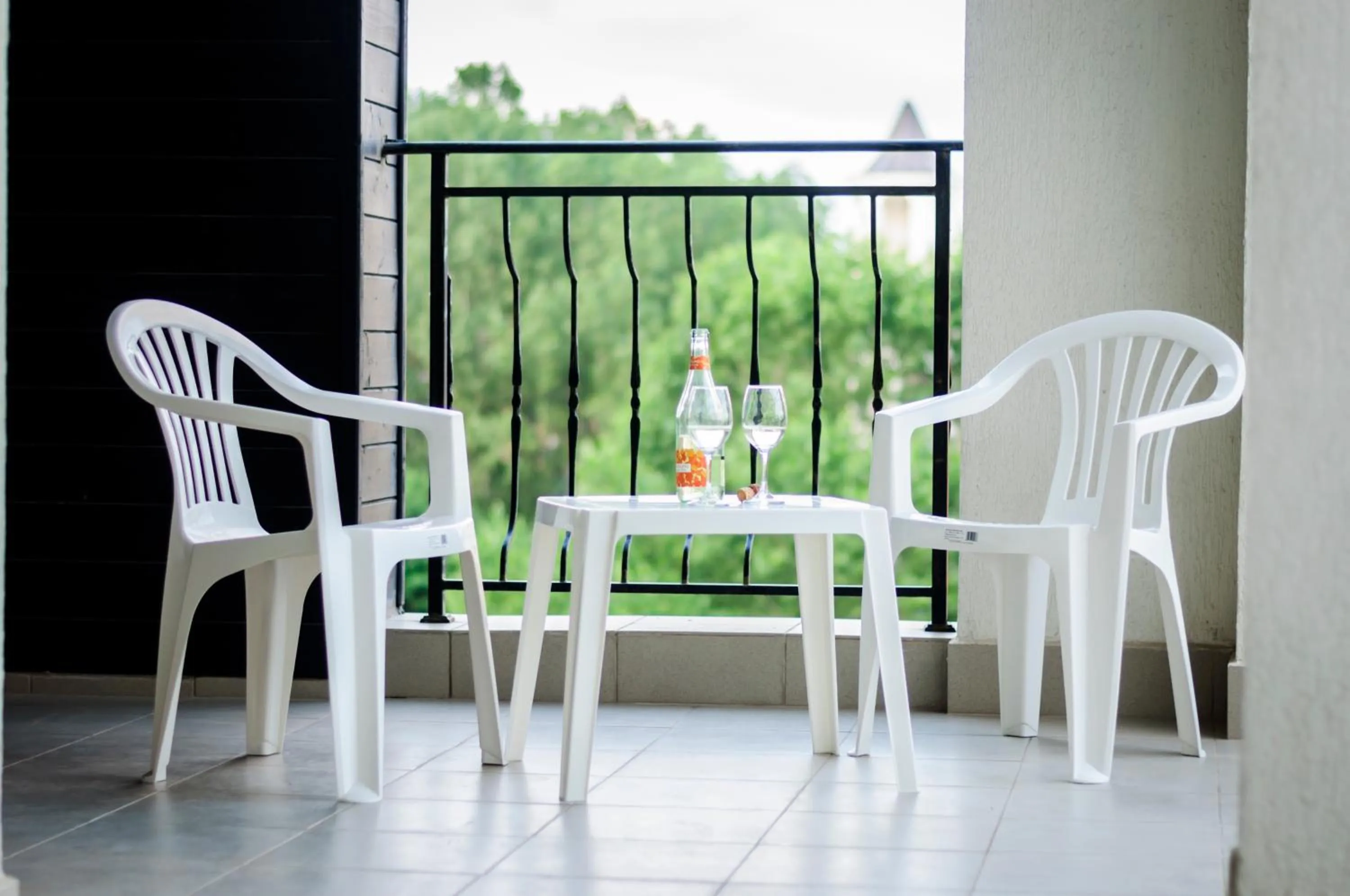 Day in Cantilena Complex