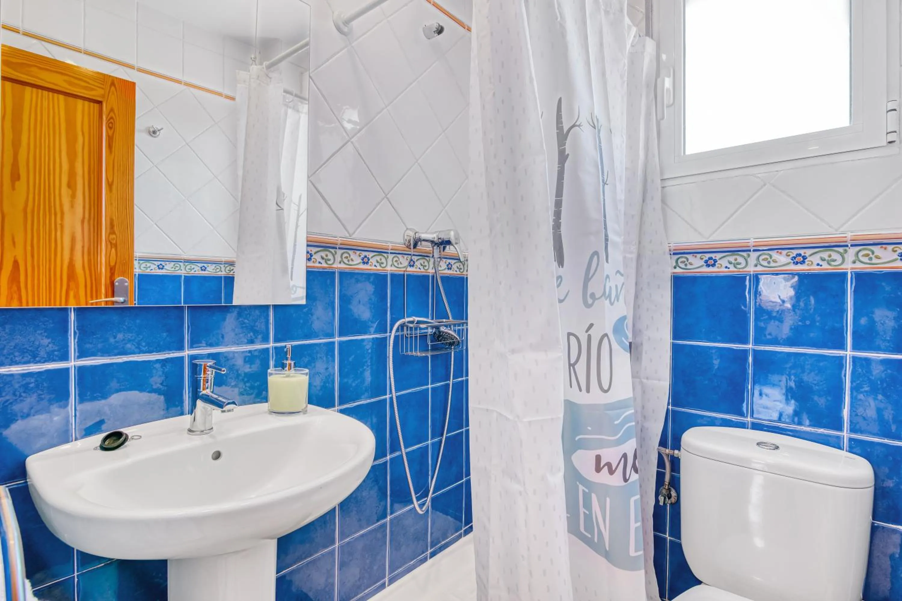Bathroom in Castillo-playa