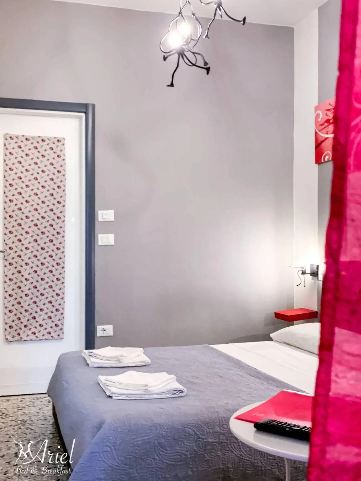 Photo of the whole room, Bed in Ariel B&B