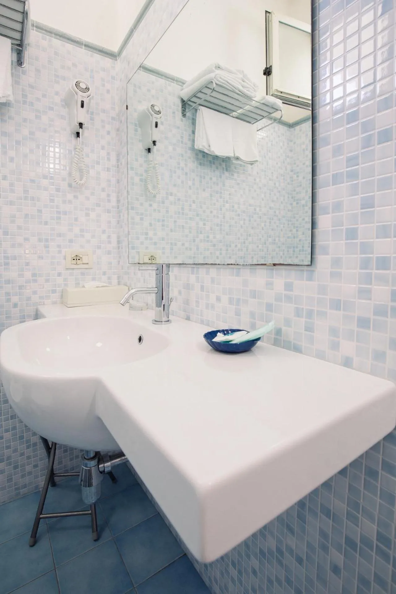 Bathroom in Hotel Lido