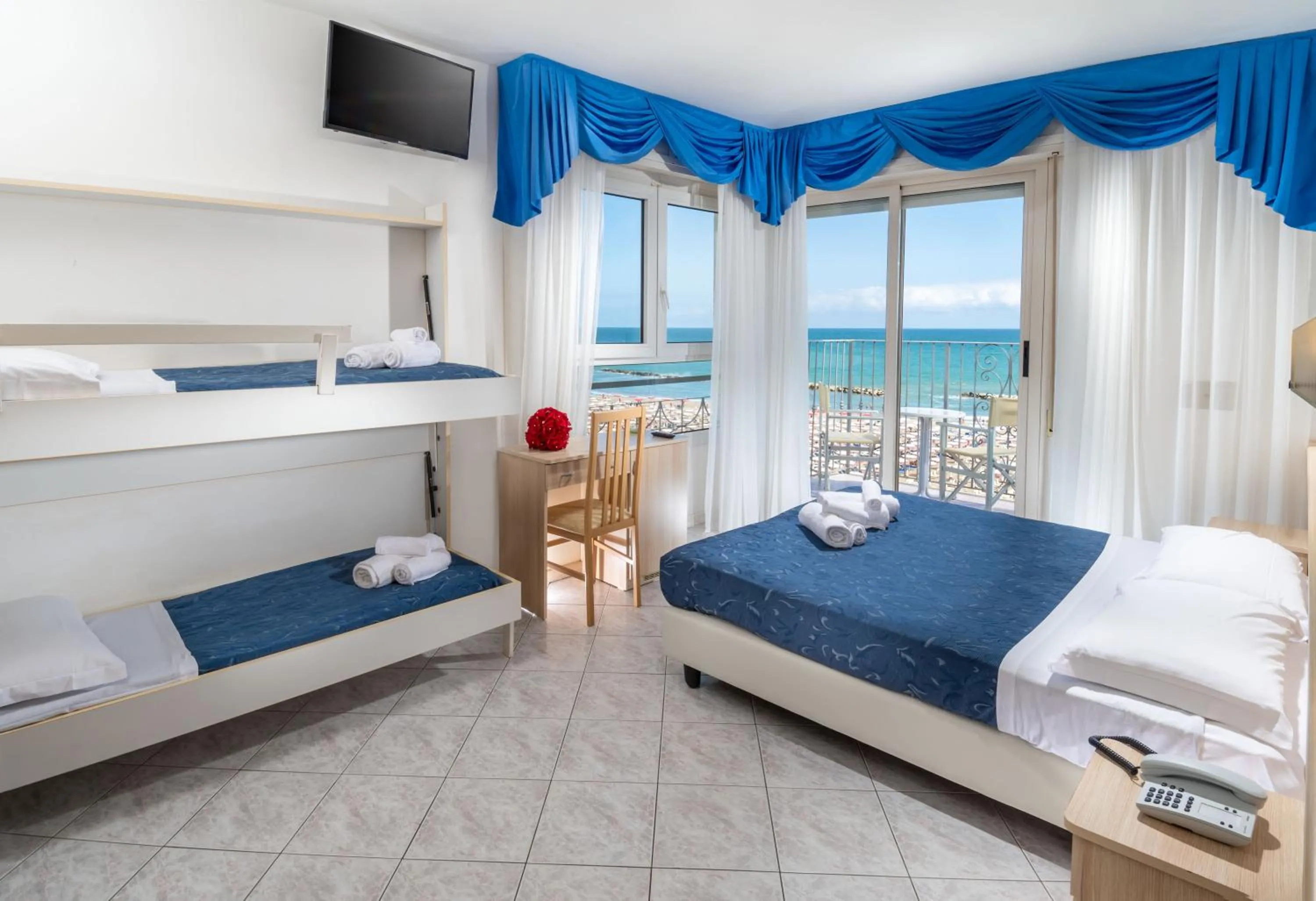 Bed in Hotel Lido