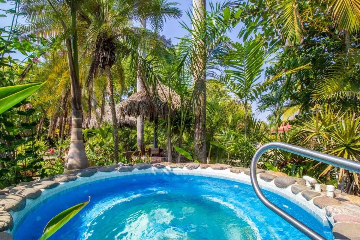 Hot Tub in Casa Virgilio B&B