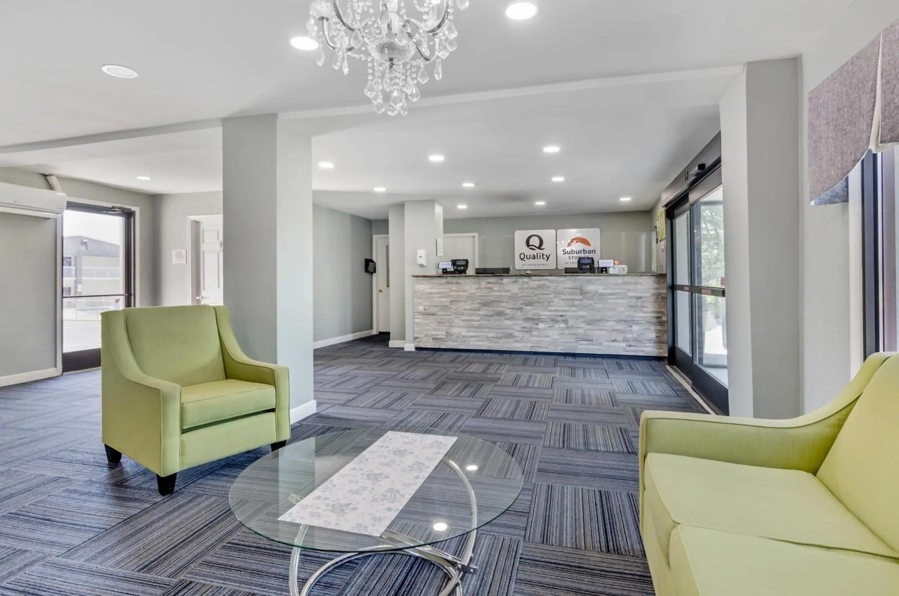 Suburban Studios Verona - Staunton North Suburban Studios Verona - Staunton North