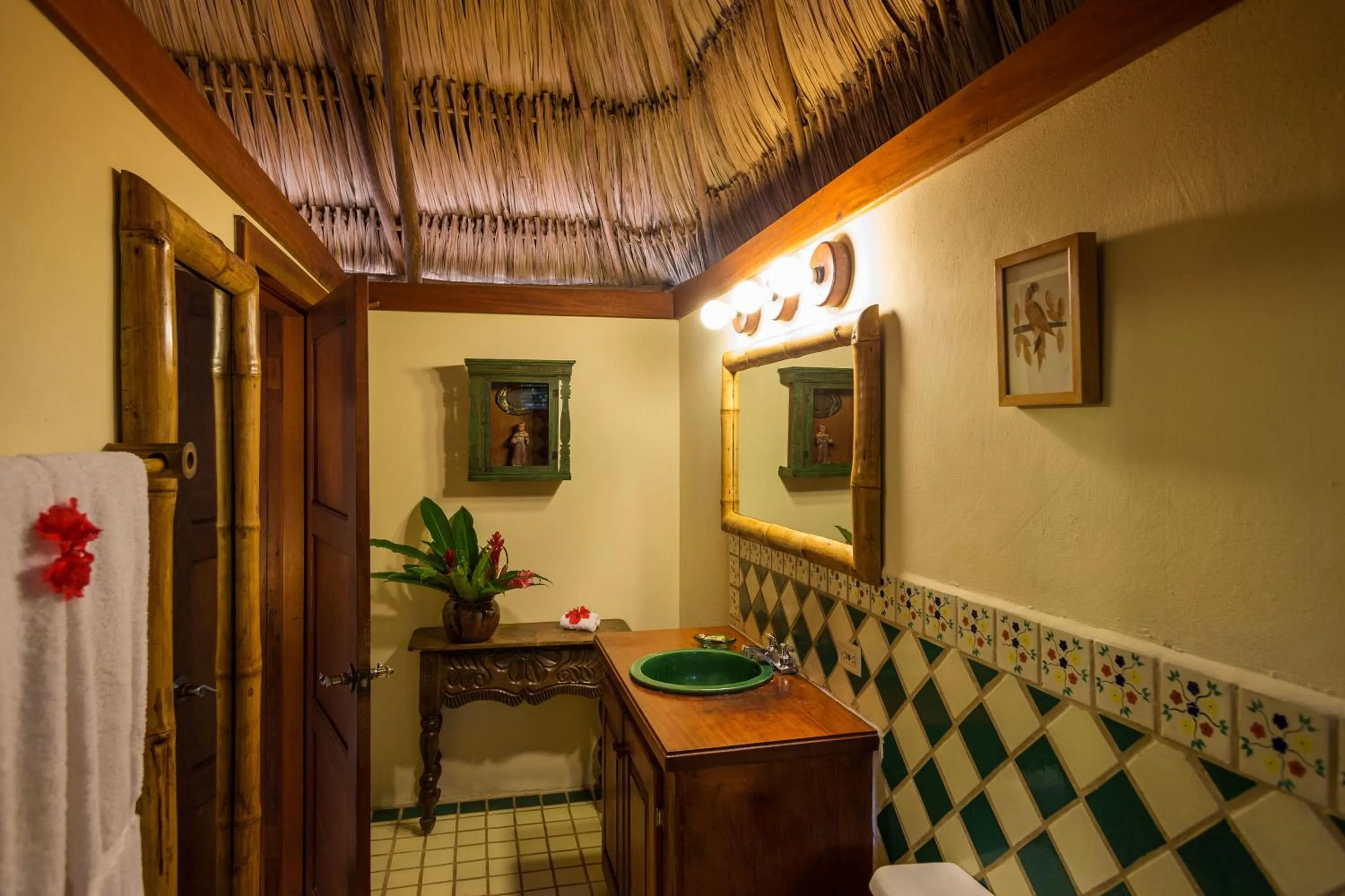 Bathroom in Blancaneaux Lodge by Francis Ford Coppola