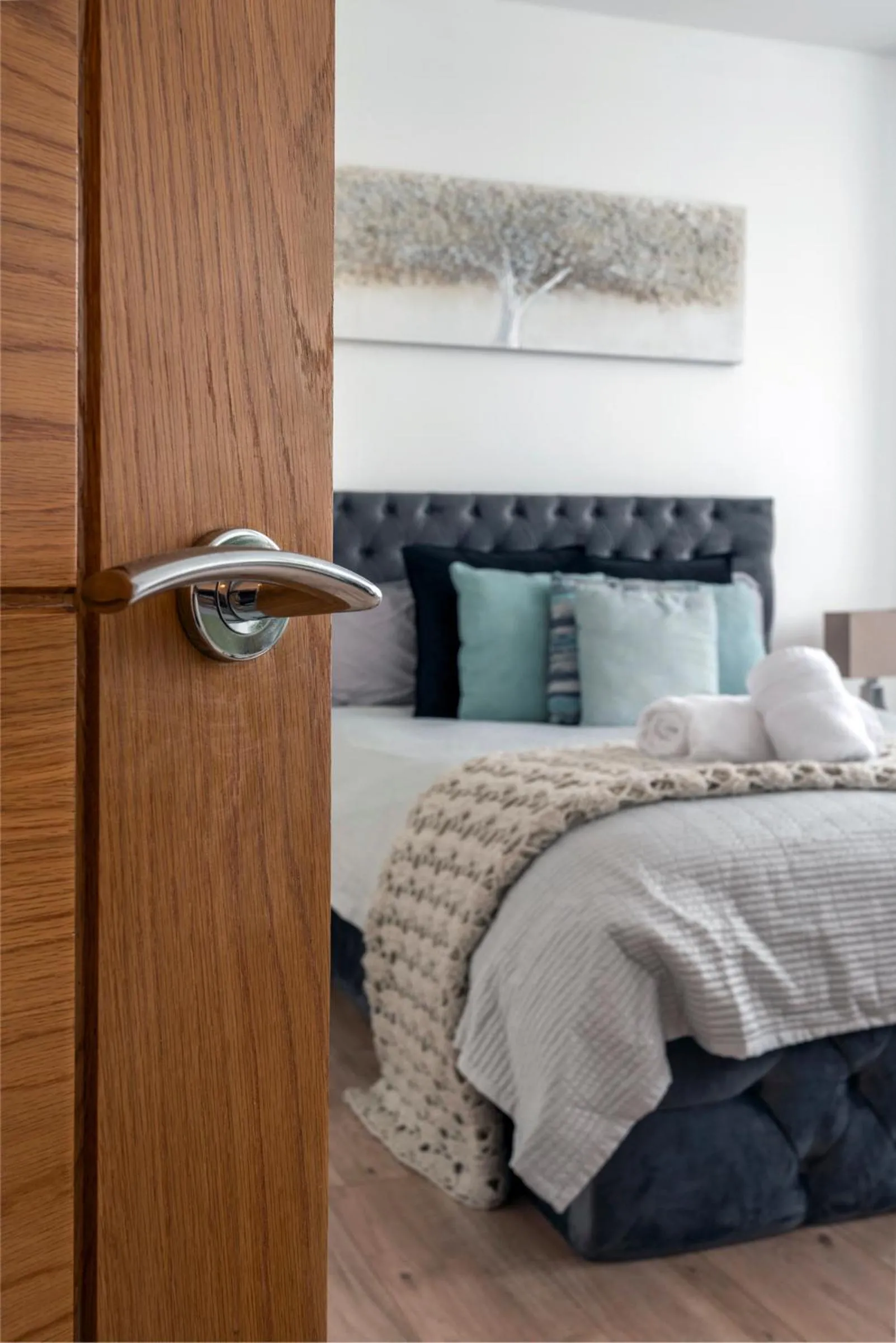 Bed in Woodside Gardens Luxury Properties near Alexandra Palace, Tottenham Stadium & Drumsheds