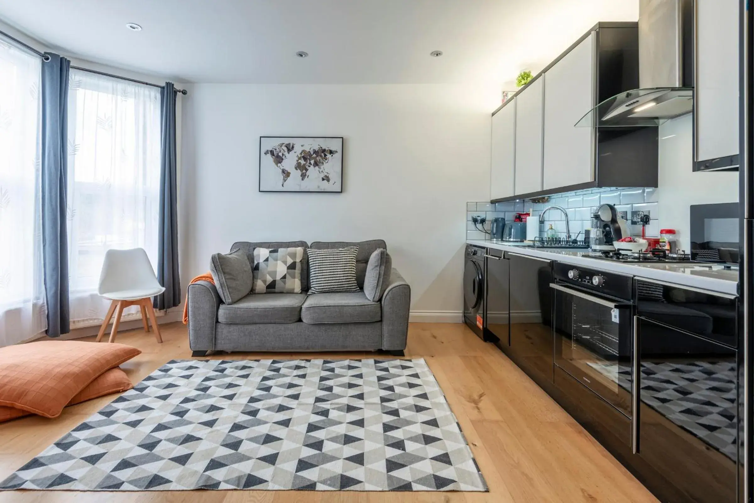 Woodside Gardens Luxury Properties near Alexandra Palace, Tottenham Stadium & Drumsheds Woodside Gardens Luxury Properties near Alexandra Palace, Tottenham Stadium & Drumsheds