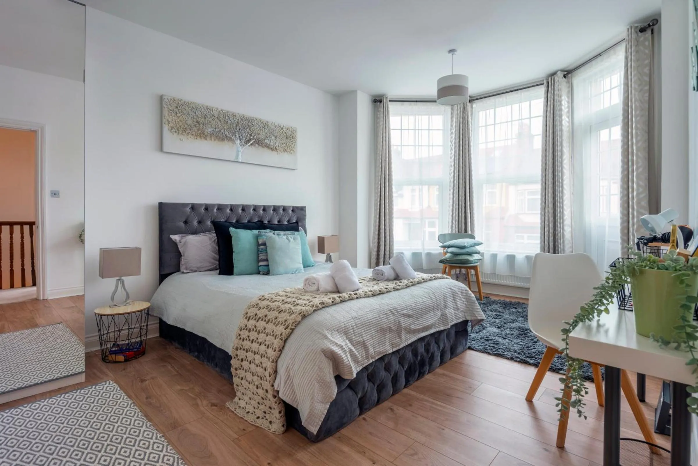 Woodside Gardens Luxury Properties near Alexandra Palace, Tottenham Stadium & Drumsheds