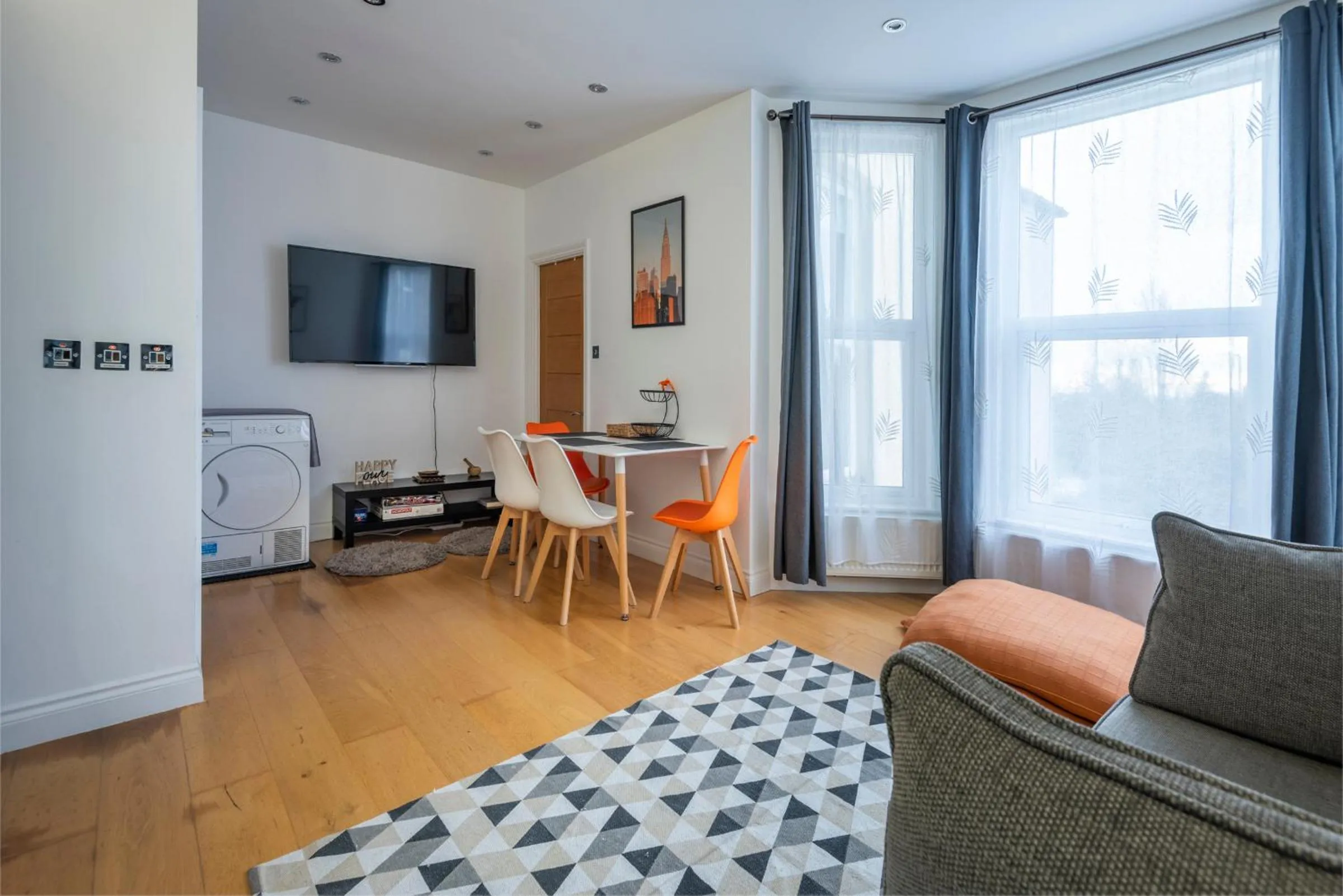 Woodside Gardens Luxury Properties near Alexandra Palace, Tottenham Stadium & Drumsheds
