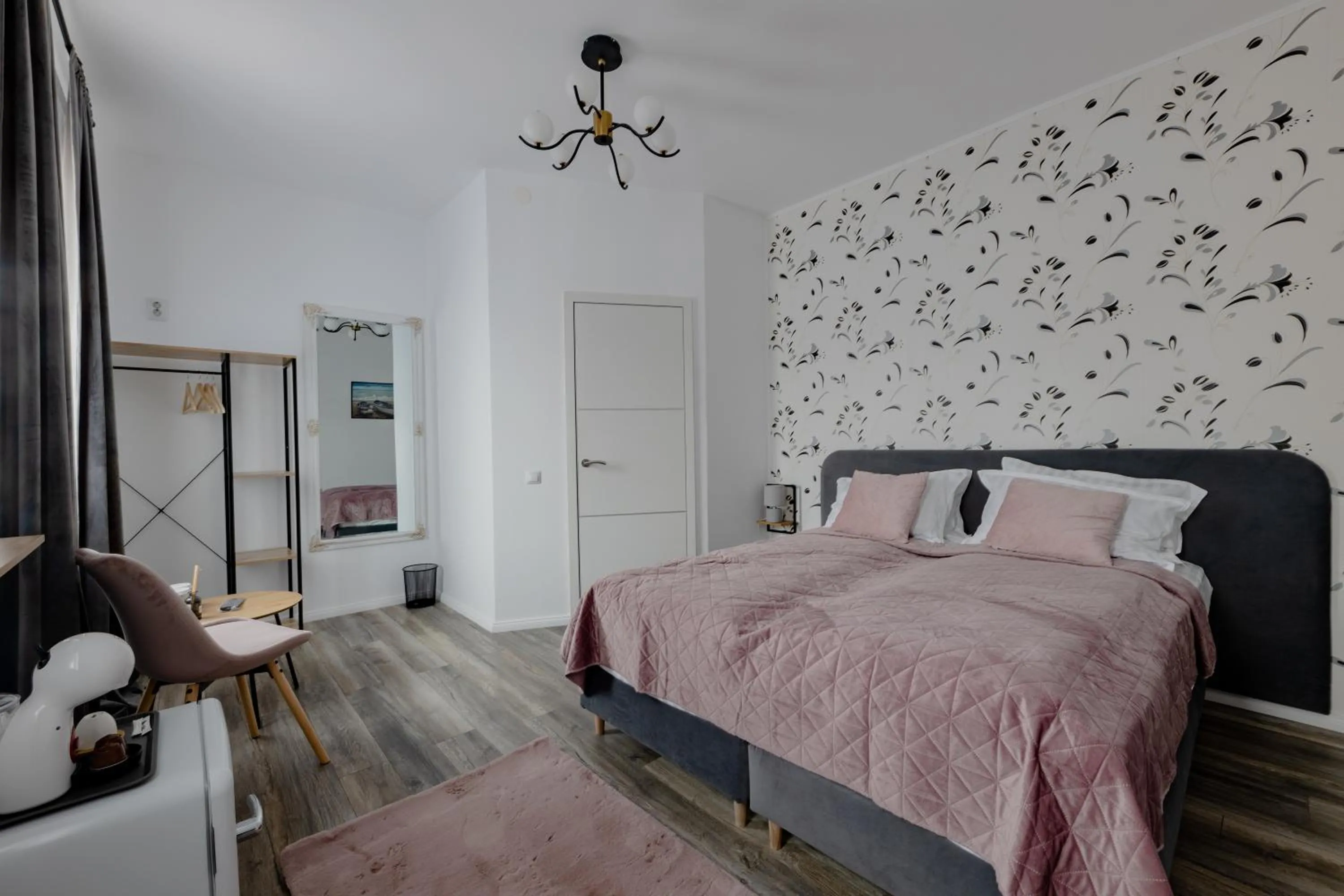 Photo of the whole room, Bed in No. 55