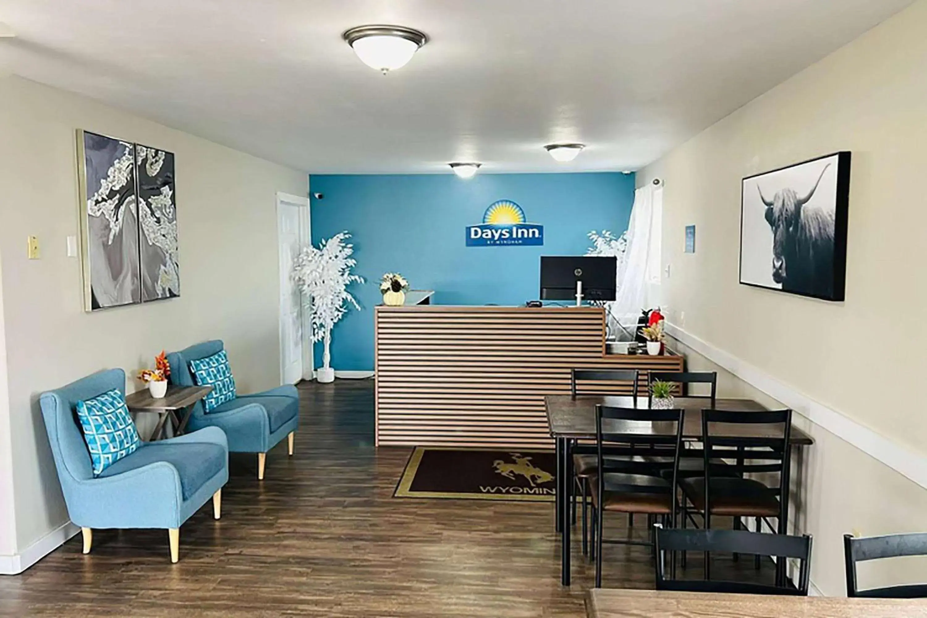 Lobby or reception in Days Inn by Wyndham Wheatland Lobby or reception in Days Inn by Wyndham Wheatland