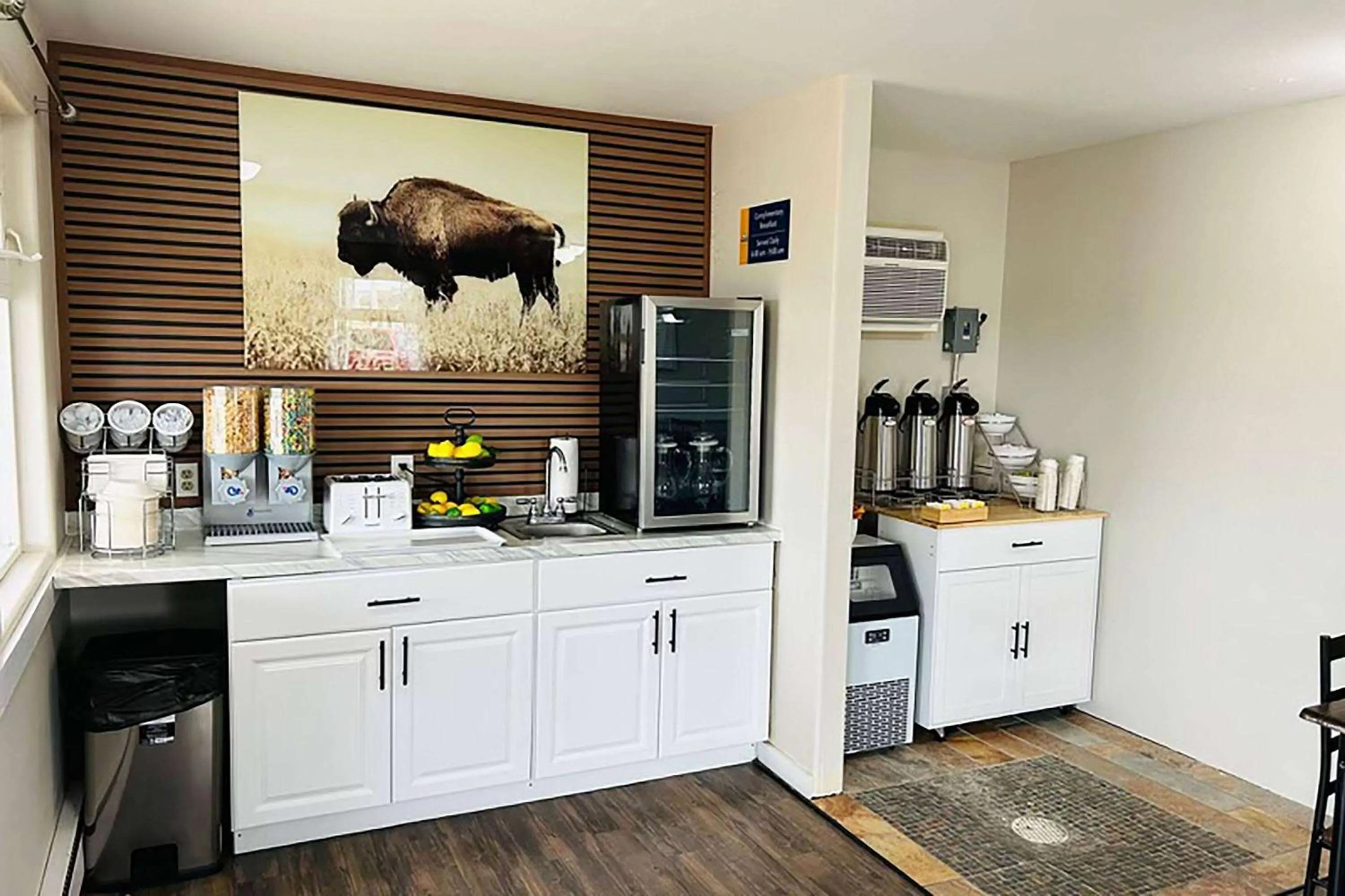 Breakfast in Wheatland Steamboat Inn