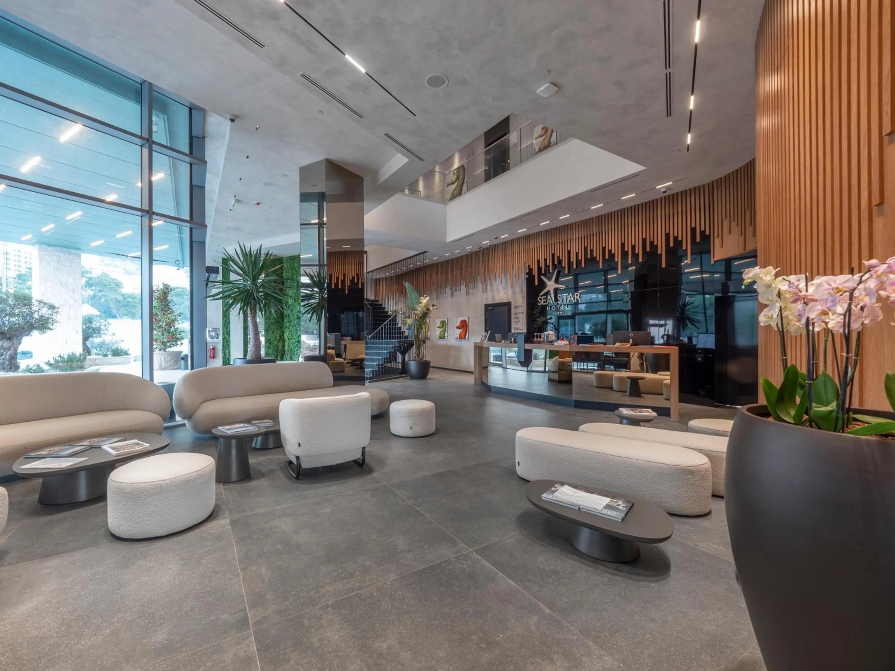 Lobby or reception in Sea Star Budva