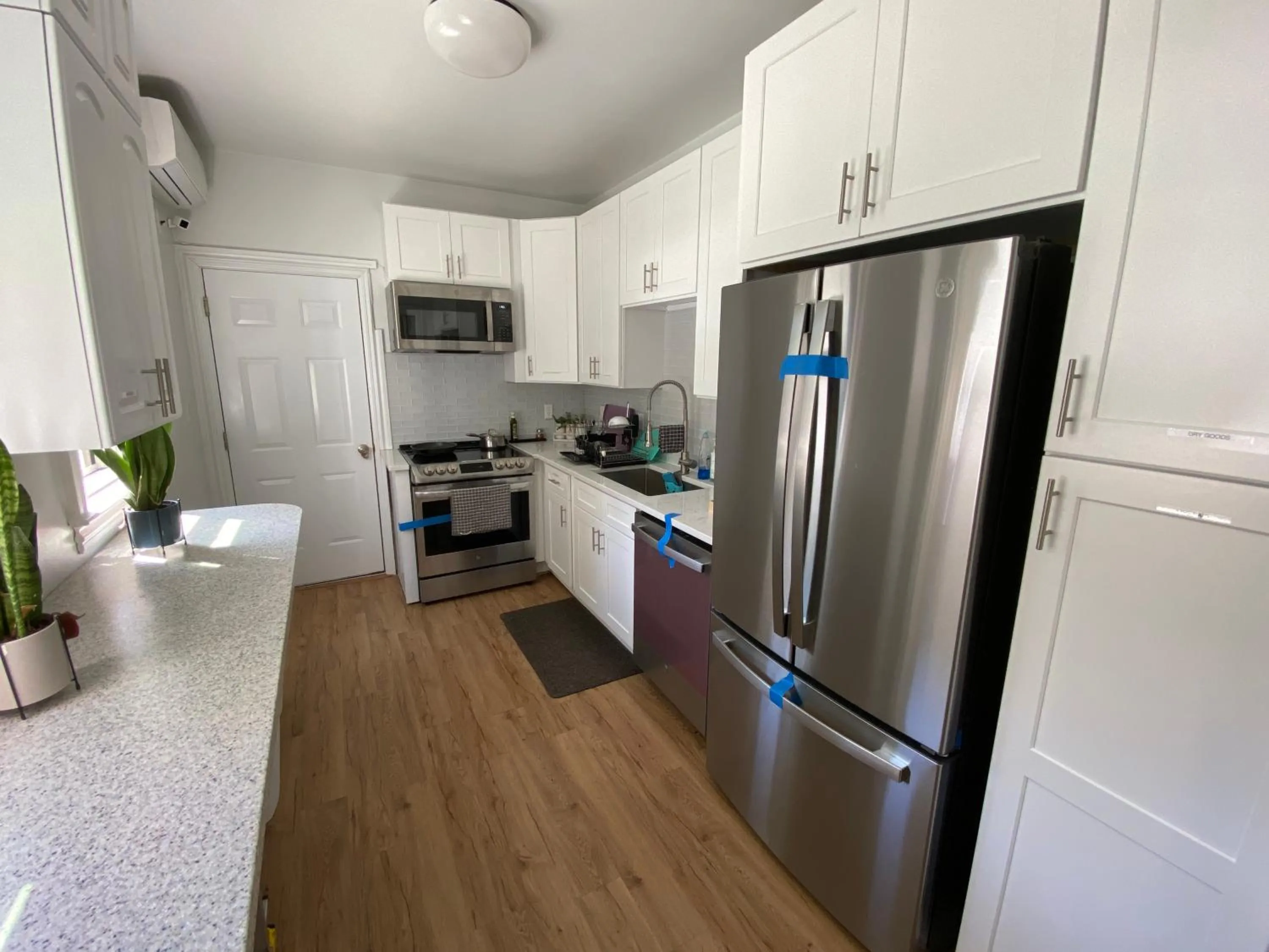 Kitchen or kitchenette in Ginkgo House on Harvard