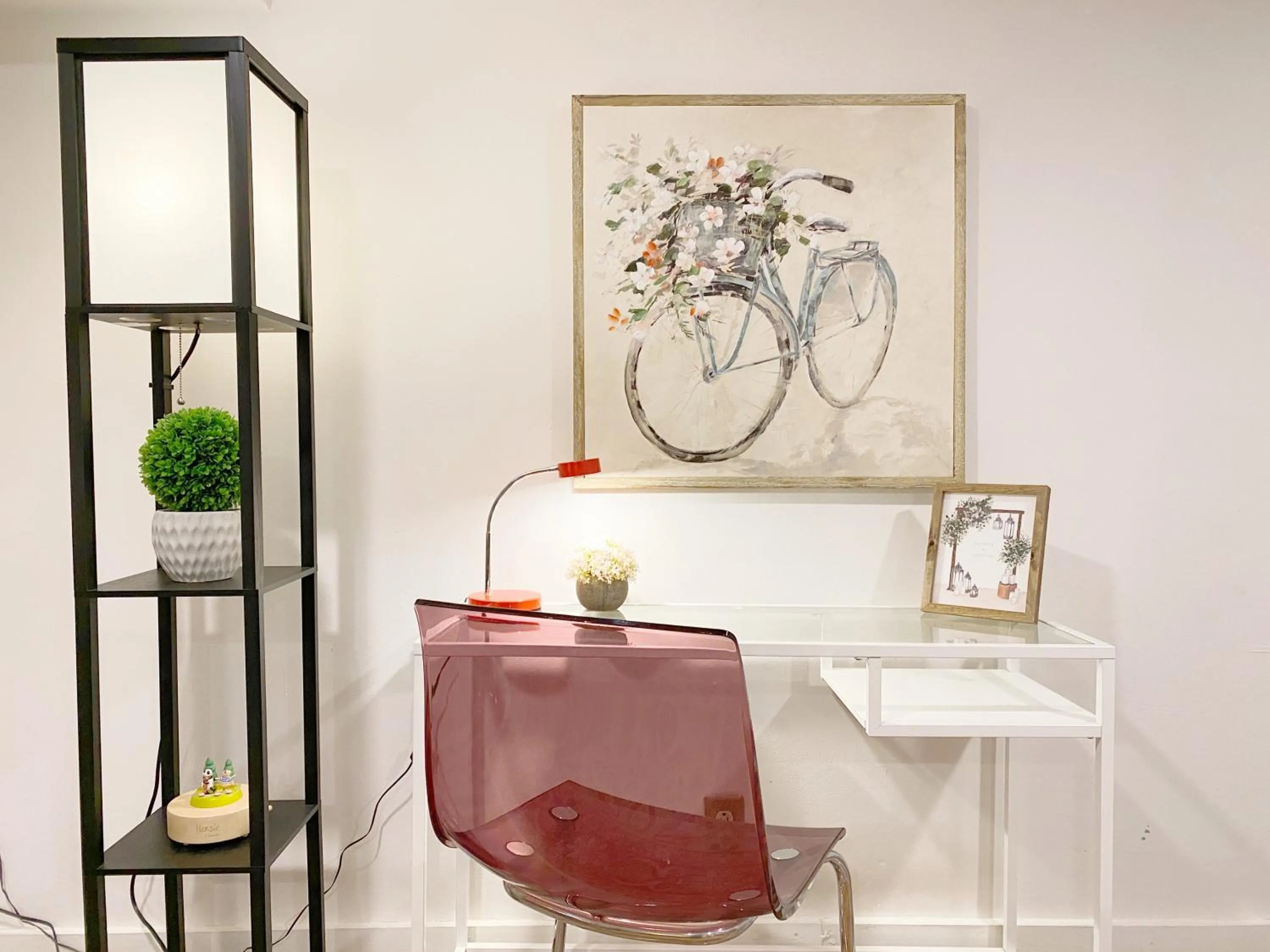 Seating area in Ginkgo House on Harvard