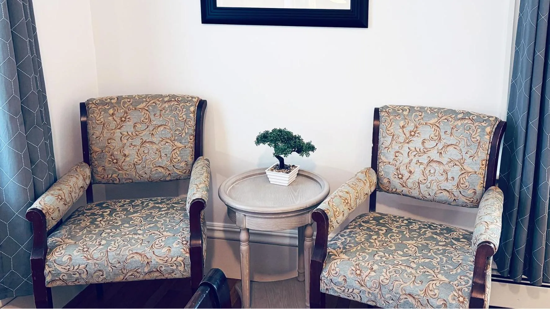 Seating area in Ginkgo House on Harvard