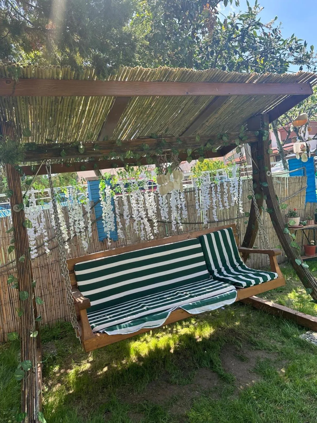 Property building in Bonjourla Otel