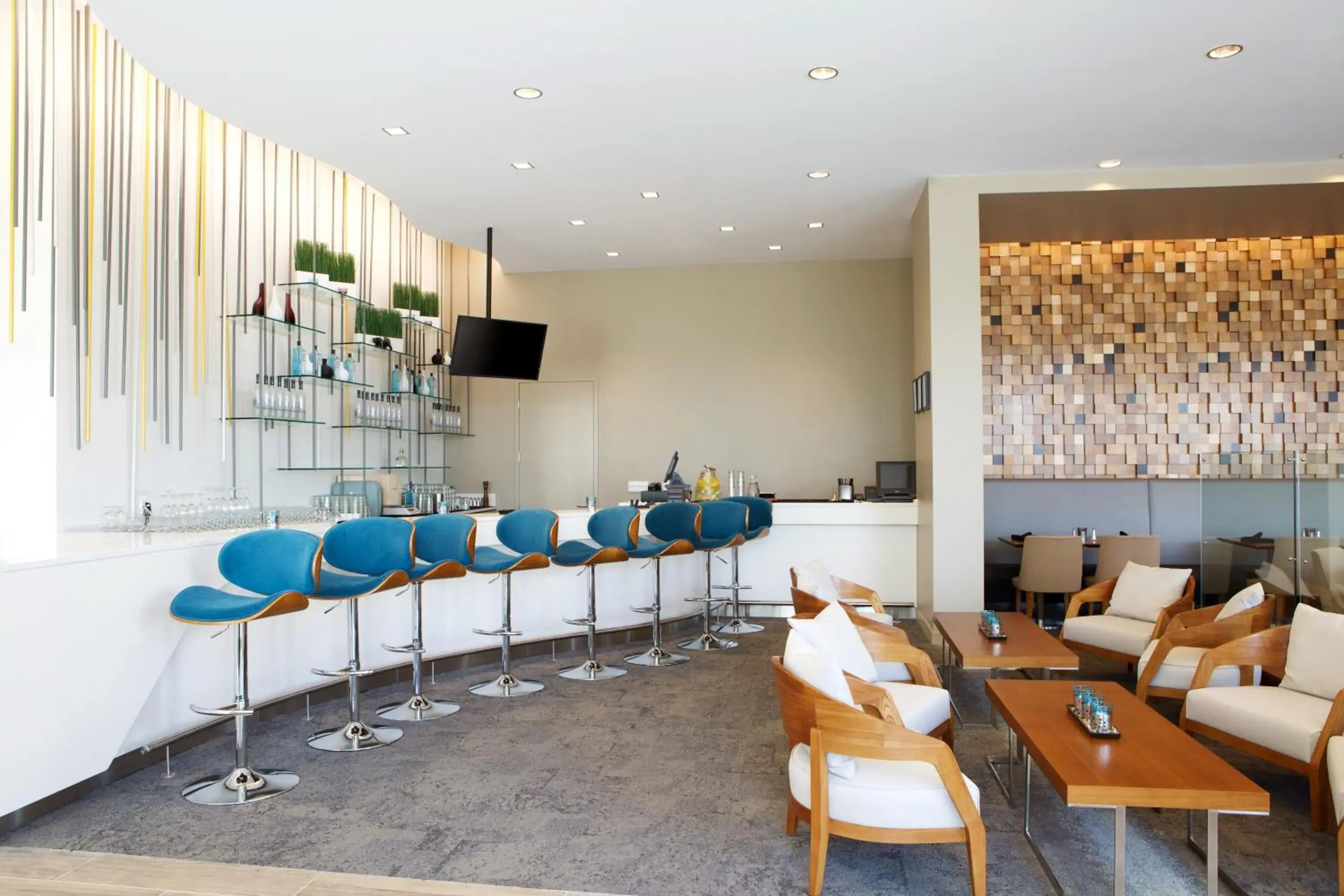 Lounge or bar in Grey Eagle Resort Lounge or bar in Grey Eagle Resort