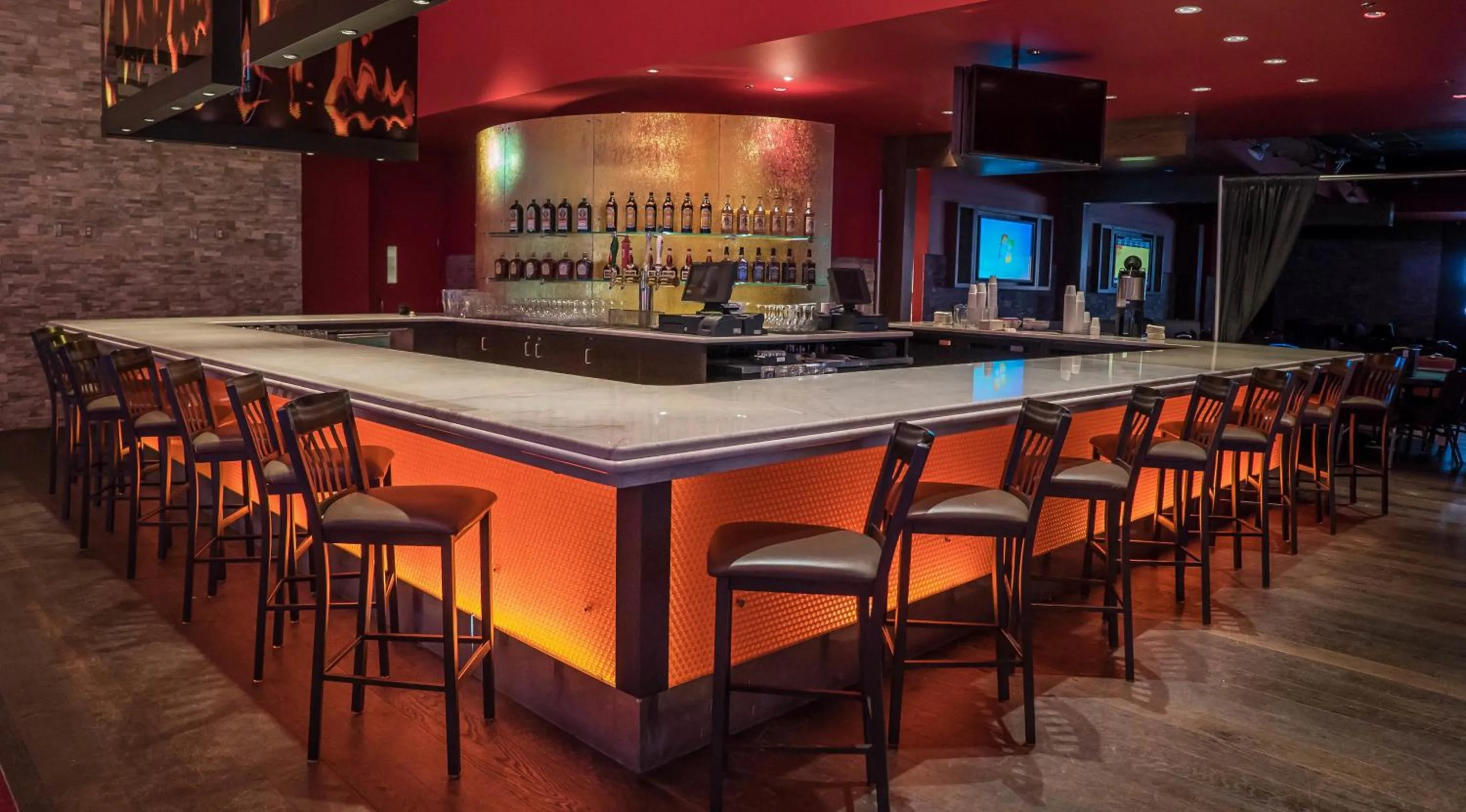 Restaurant/places to eat in Grey Eagle Resort