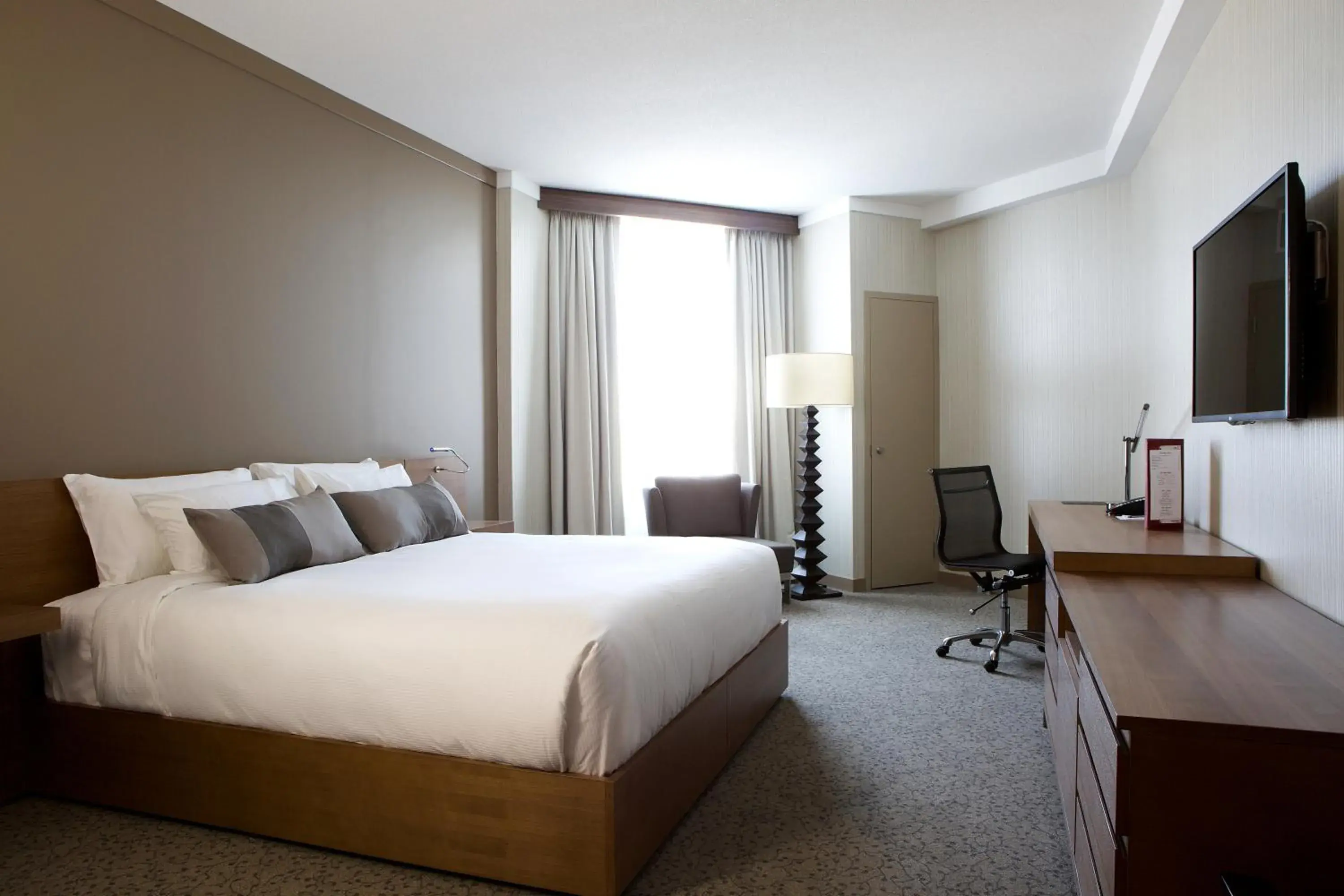 Bedroom, Bed in Grey Eagle Resort Bedroom, Bed in Grey Eagle Resort