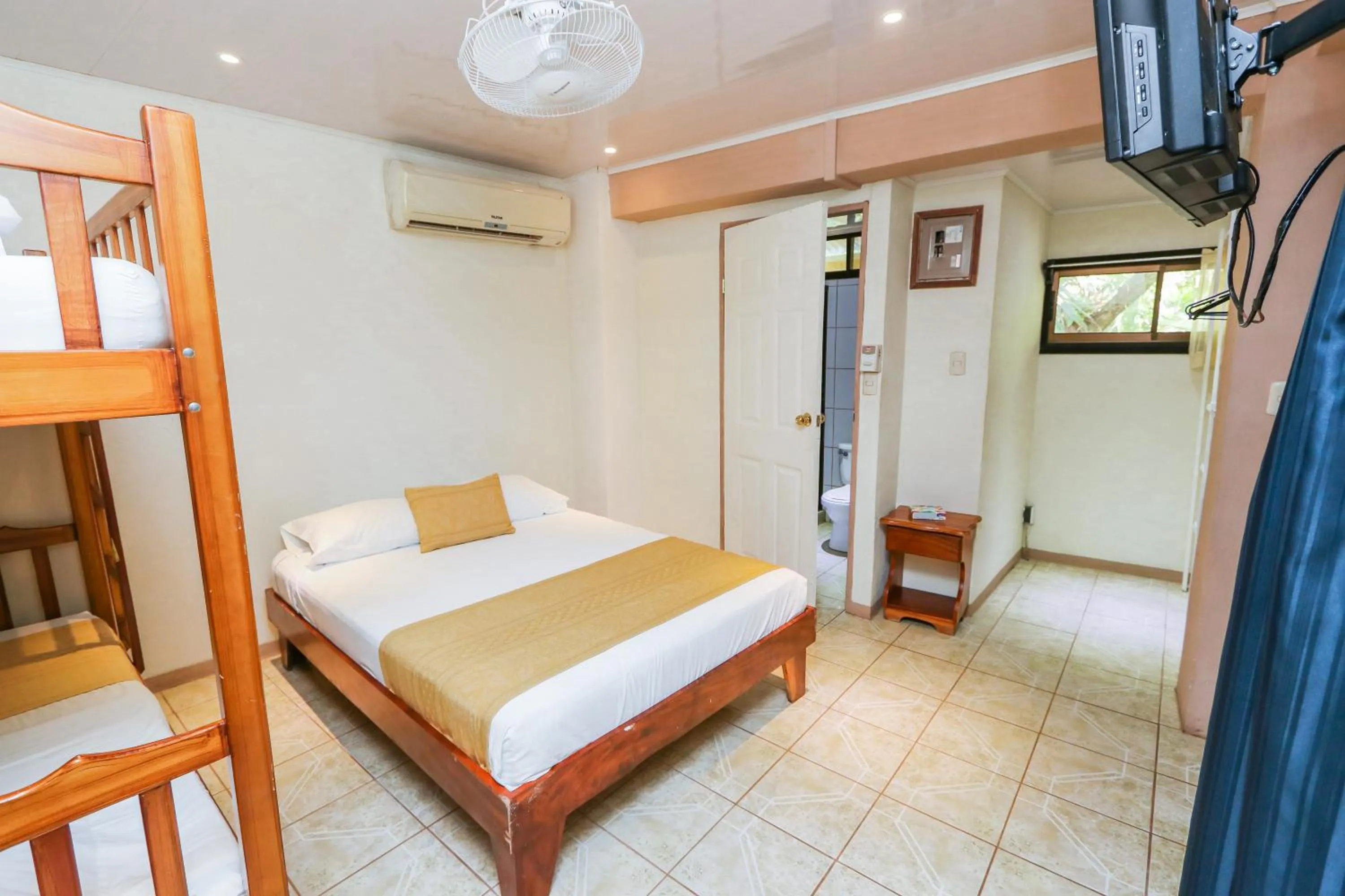 Bed in Hotel Flor Blanca