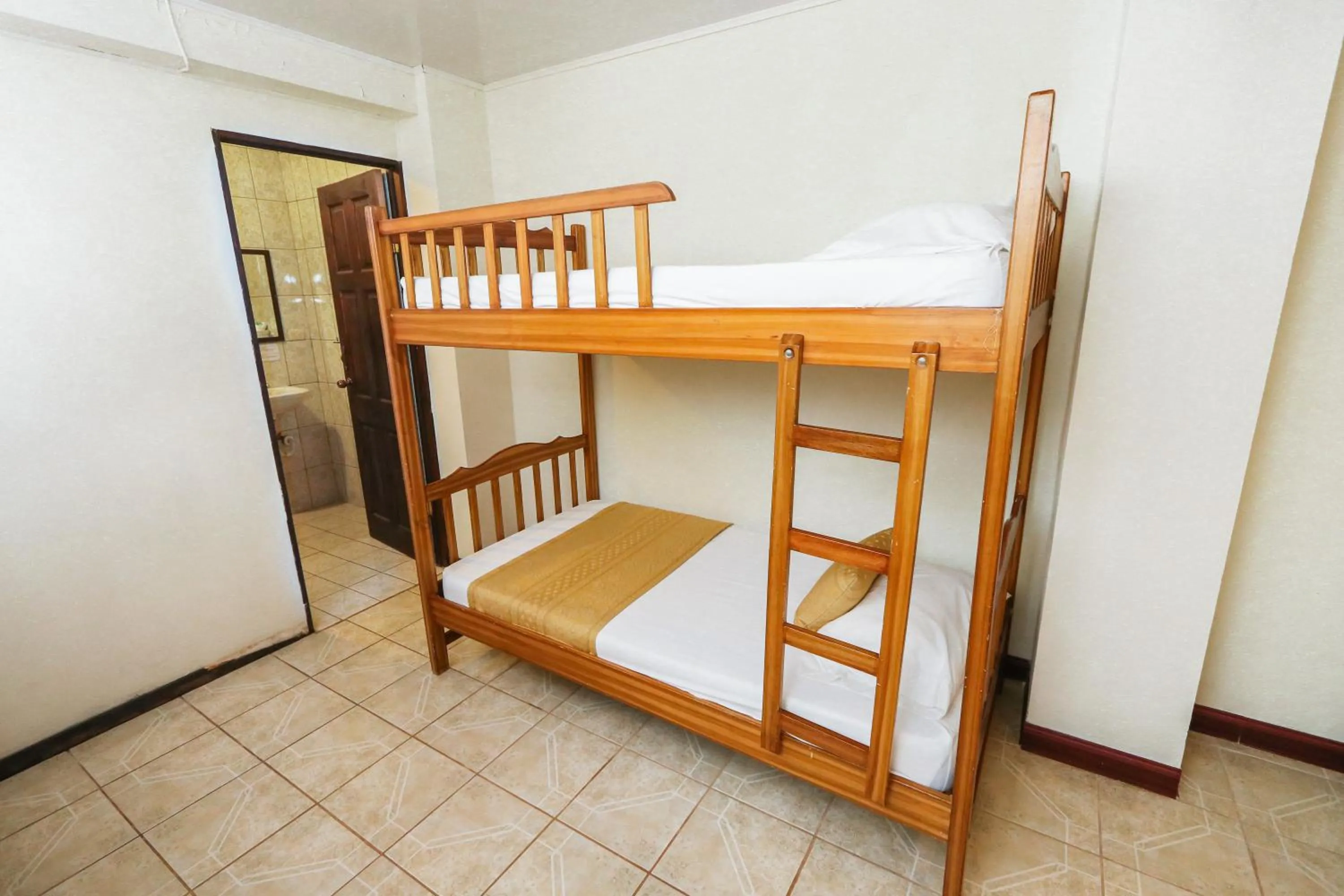 bunk bed, Bed in Hotel Flor Blanca