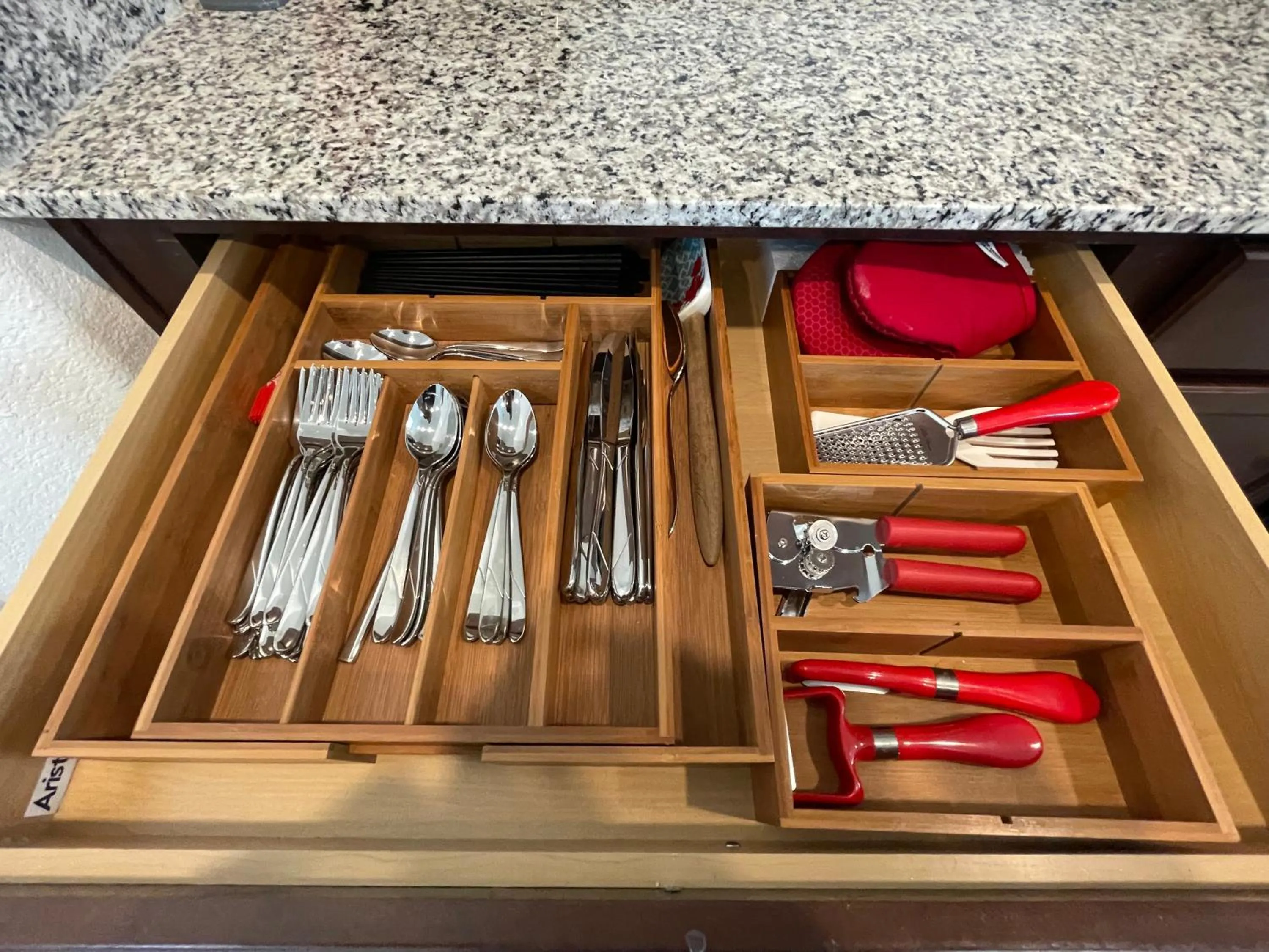 Kitchen or kitchenette in Spacious House, 5 bedrooms, Sleeps 12, Near Las Vegas Strip and Airport