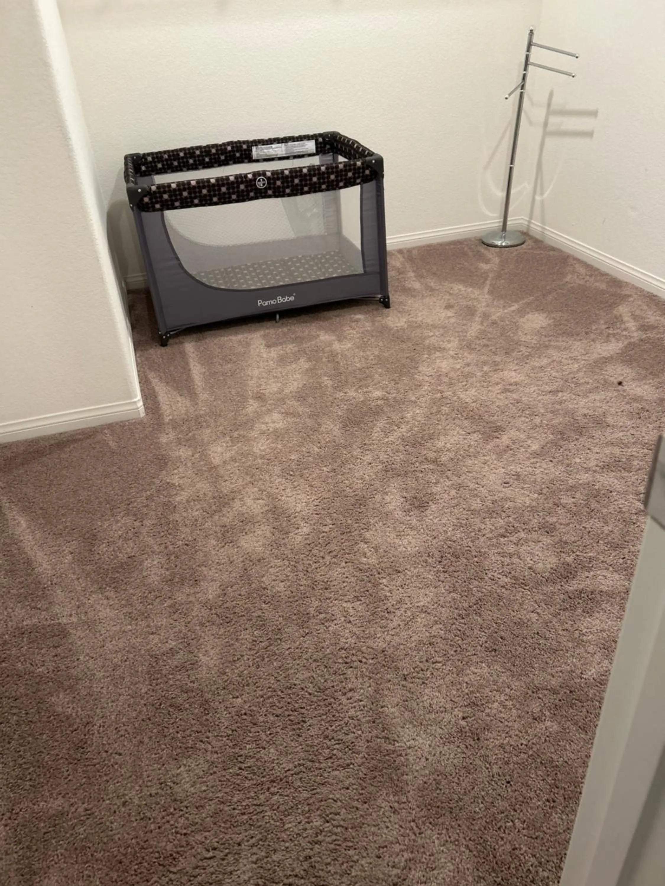 Bedroom in Spacious House, 5 bedrooms, Sleeps 12, Near Las Vegas Strip and Airport