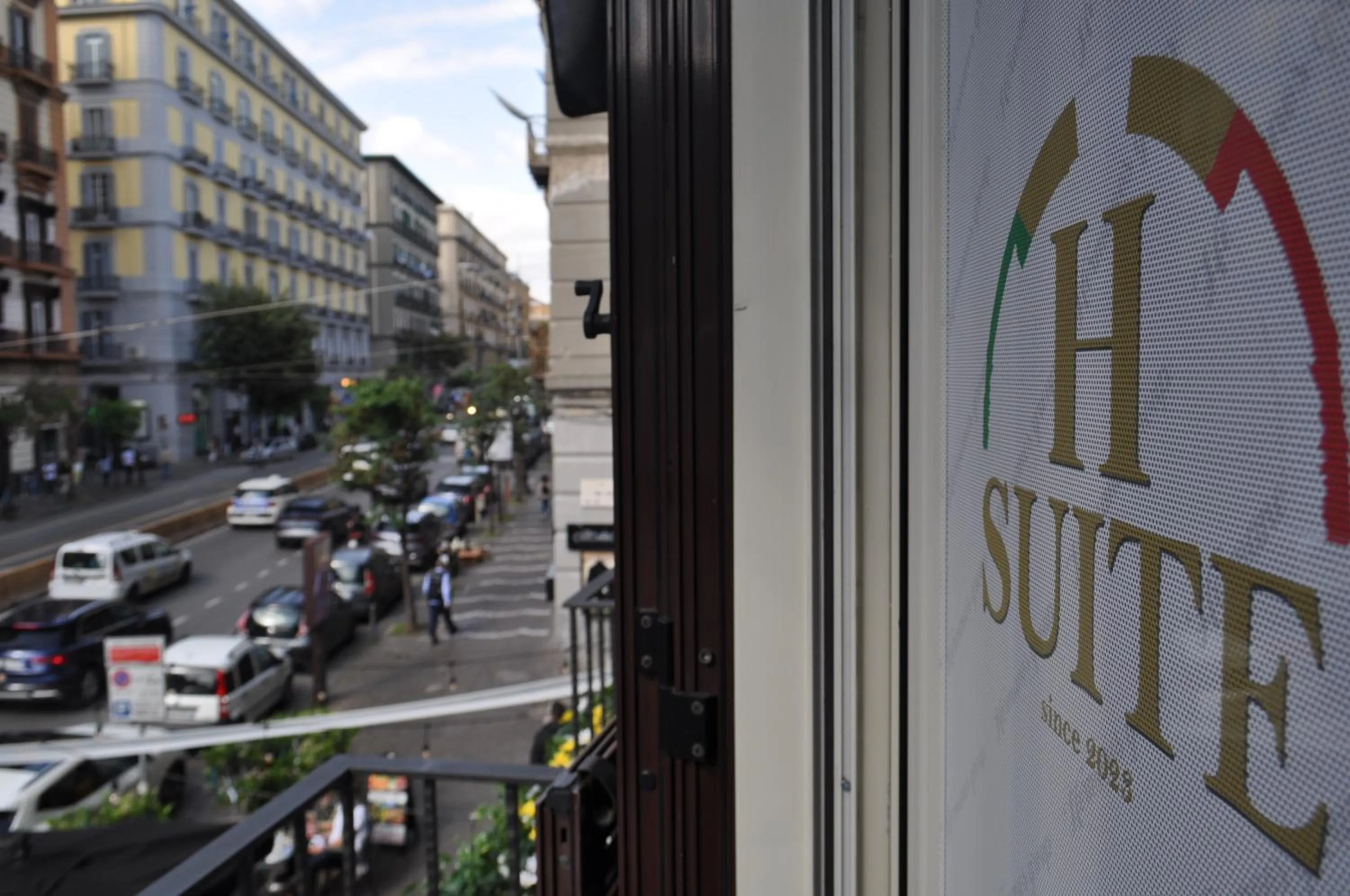 Neighbourhood in HSUITE