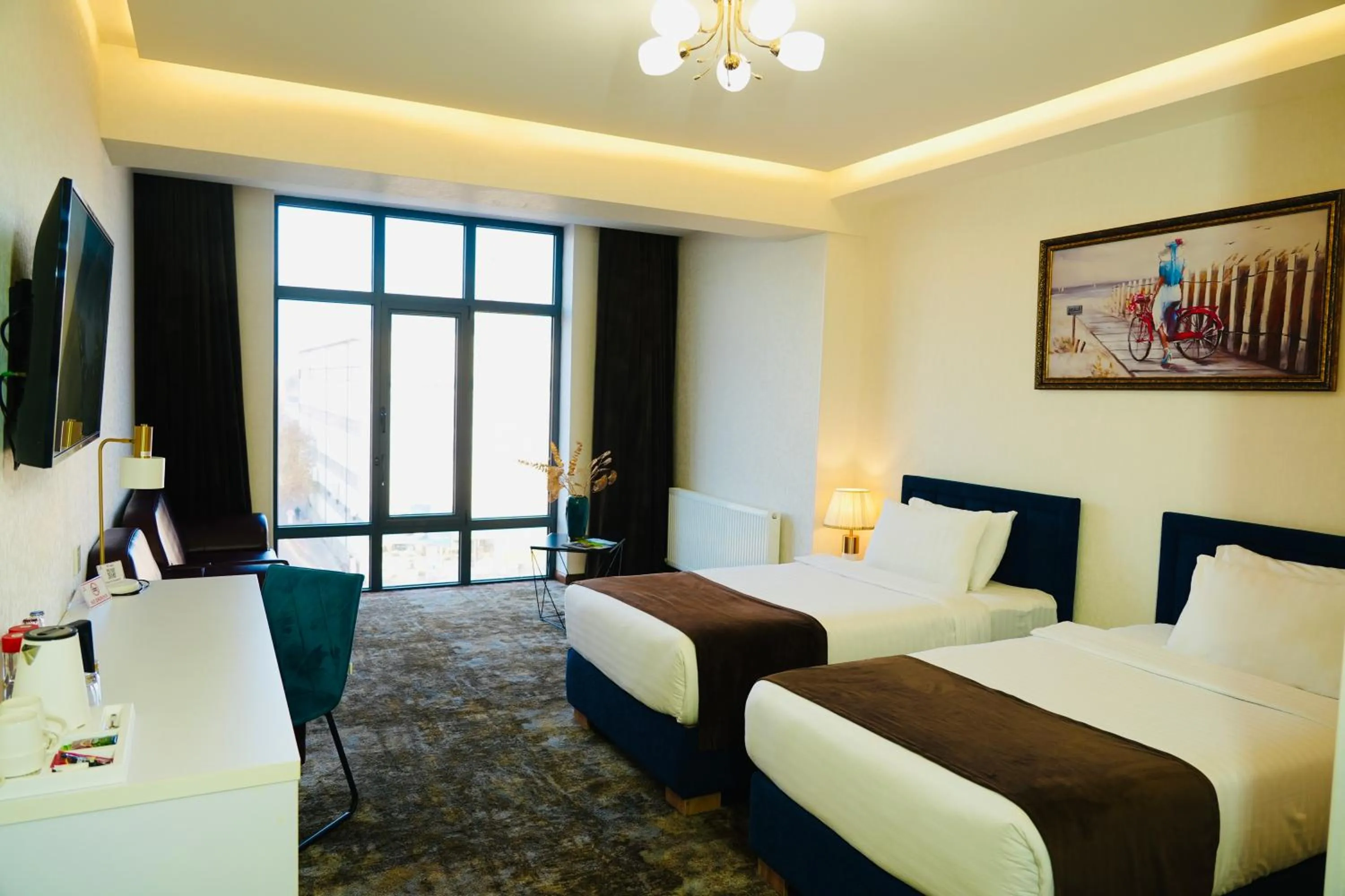 Bed in Garnet Mir Hotel