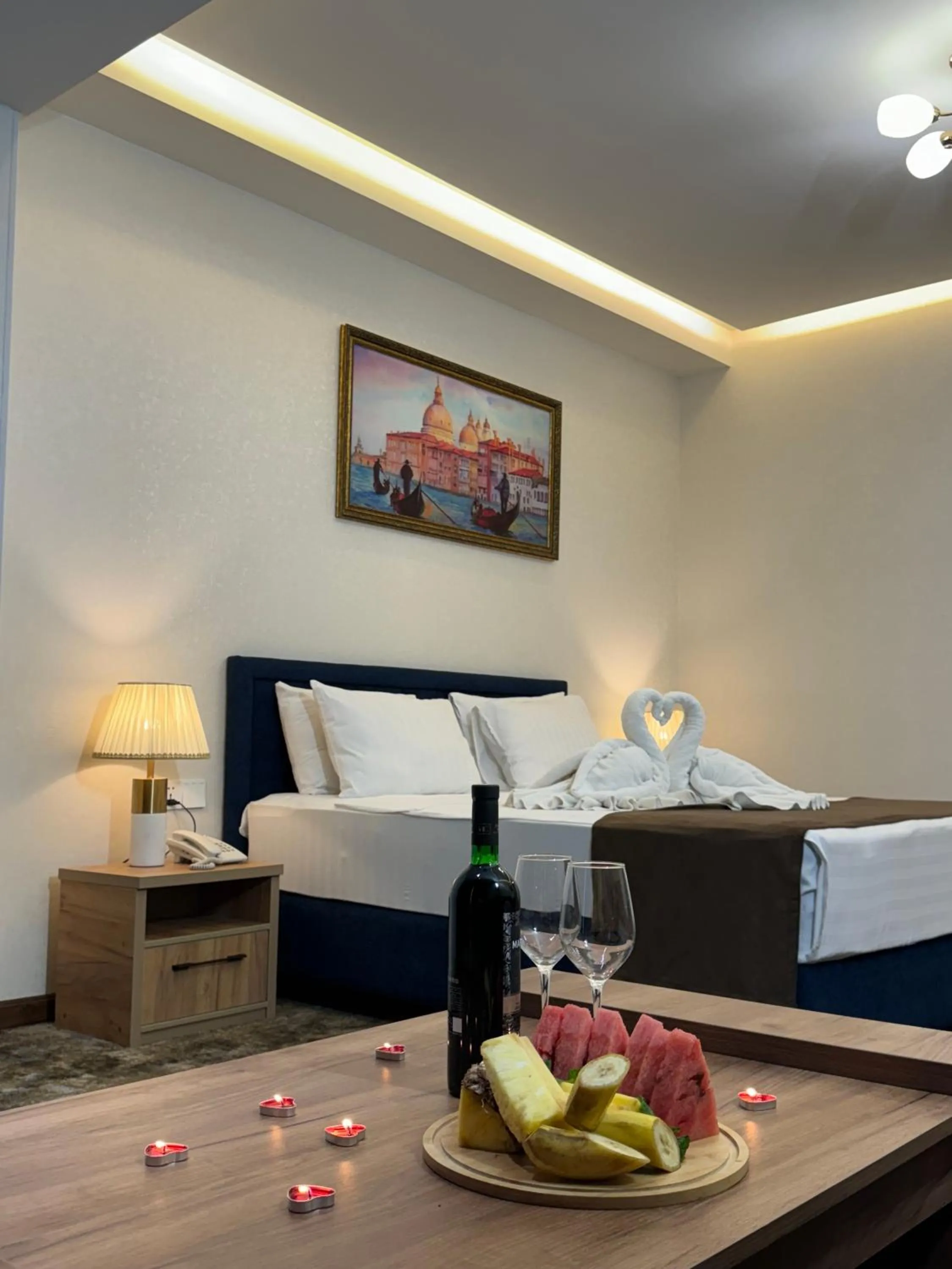 Bed in Garnet Mir Hotel