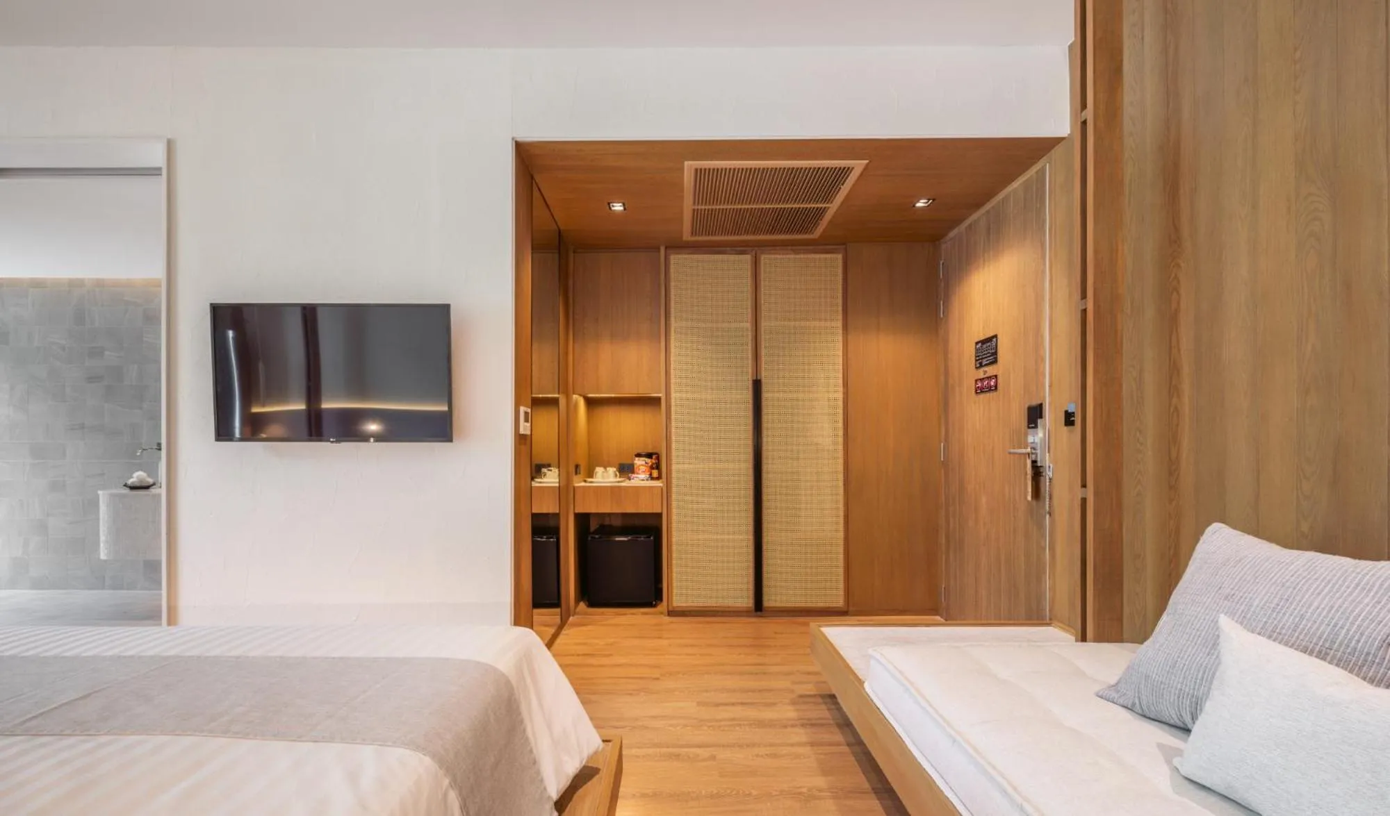 TV and multimedia, Bed in Riva Vista Riverfront Resort Chiang Rai