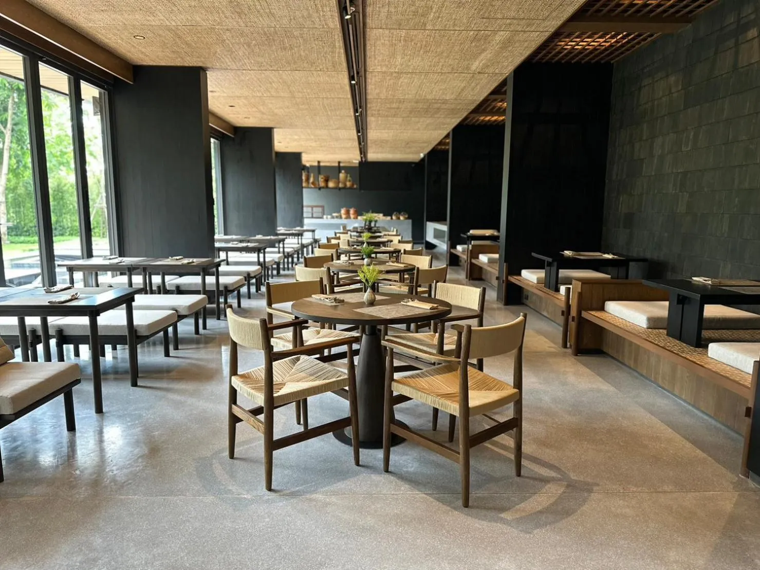 Restaurant/places to eat in Riva Vista Riverfront Resort Chiang Rai