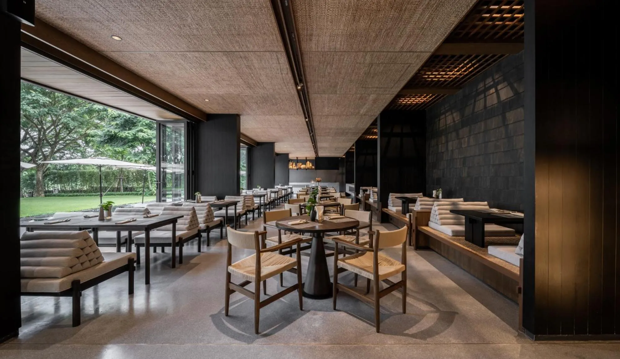 Restaurant/places to eat in Riva Vista Riverfront Resort Chiang Rai