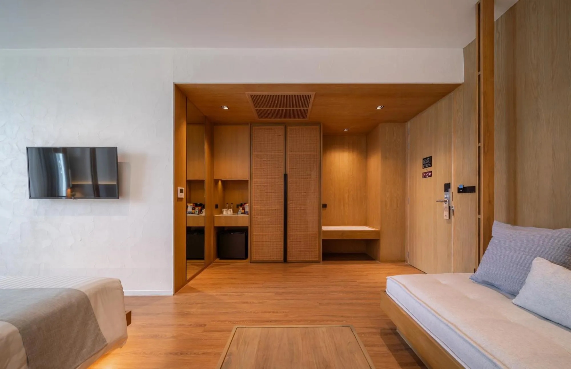 TV and multimedia, Bed in Riva Vista Riverfront Resort Chiang Rai