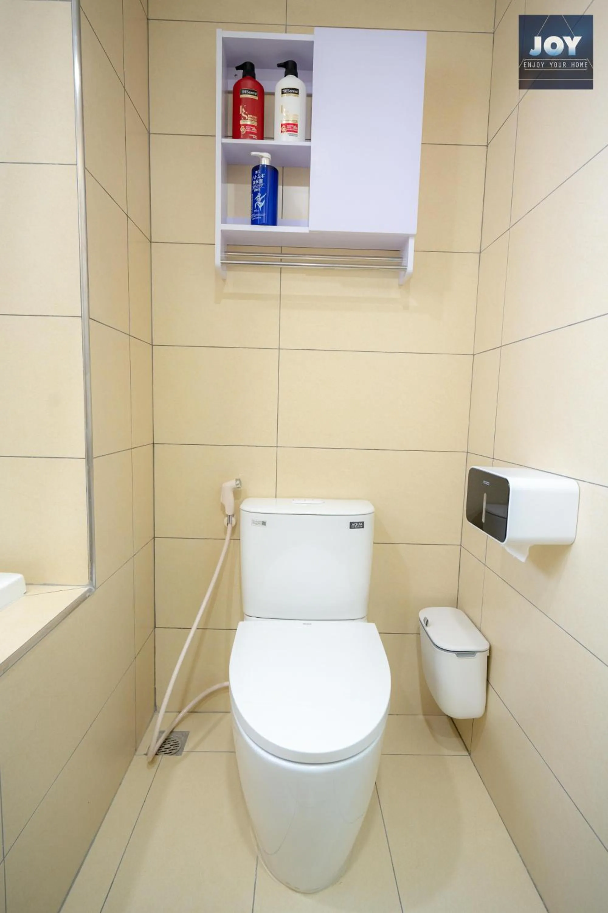 Toilet in JOY APARTMENT TAY HO