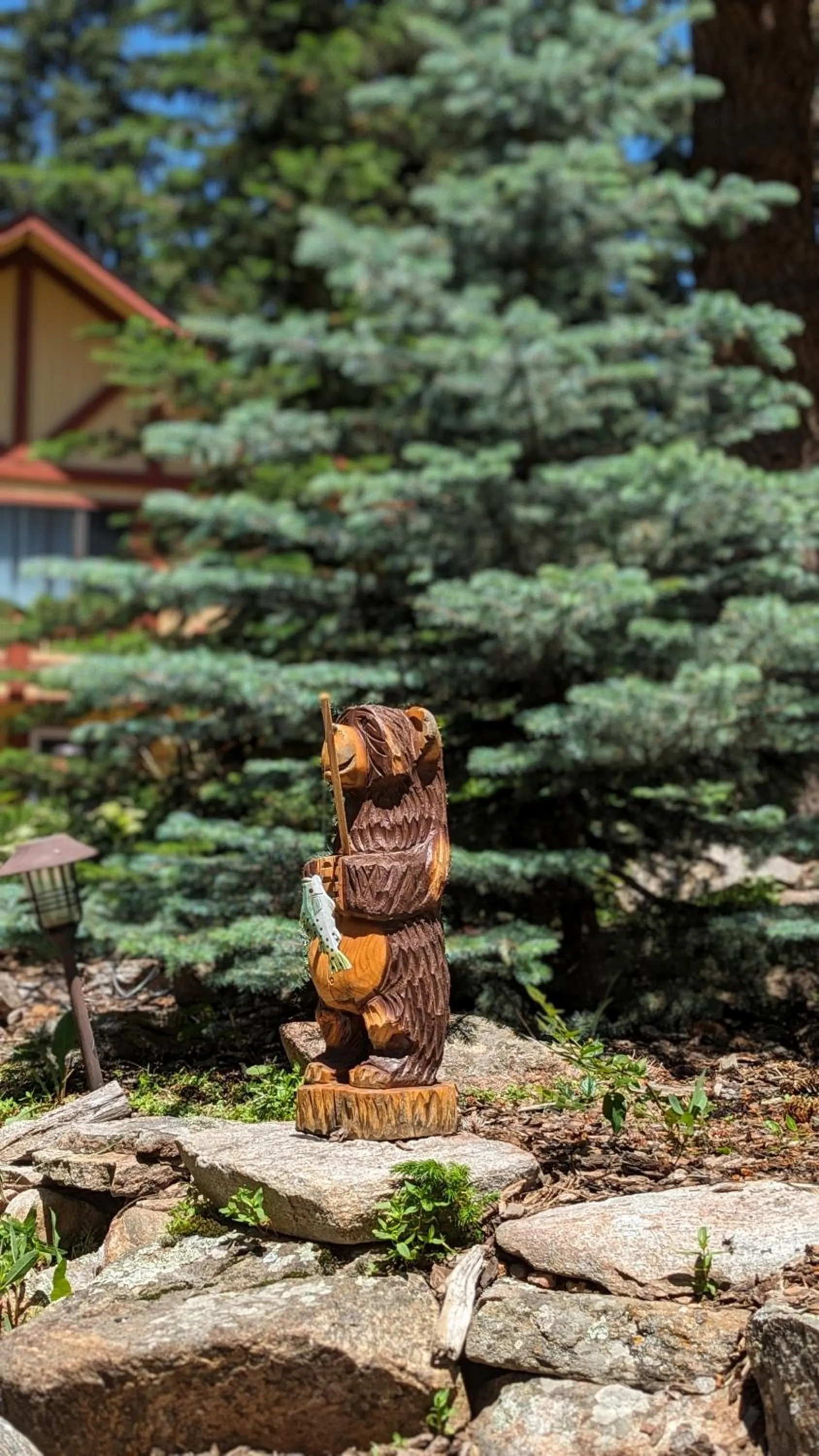 Garden in Alpen Way Chalet Mountain Lodge