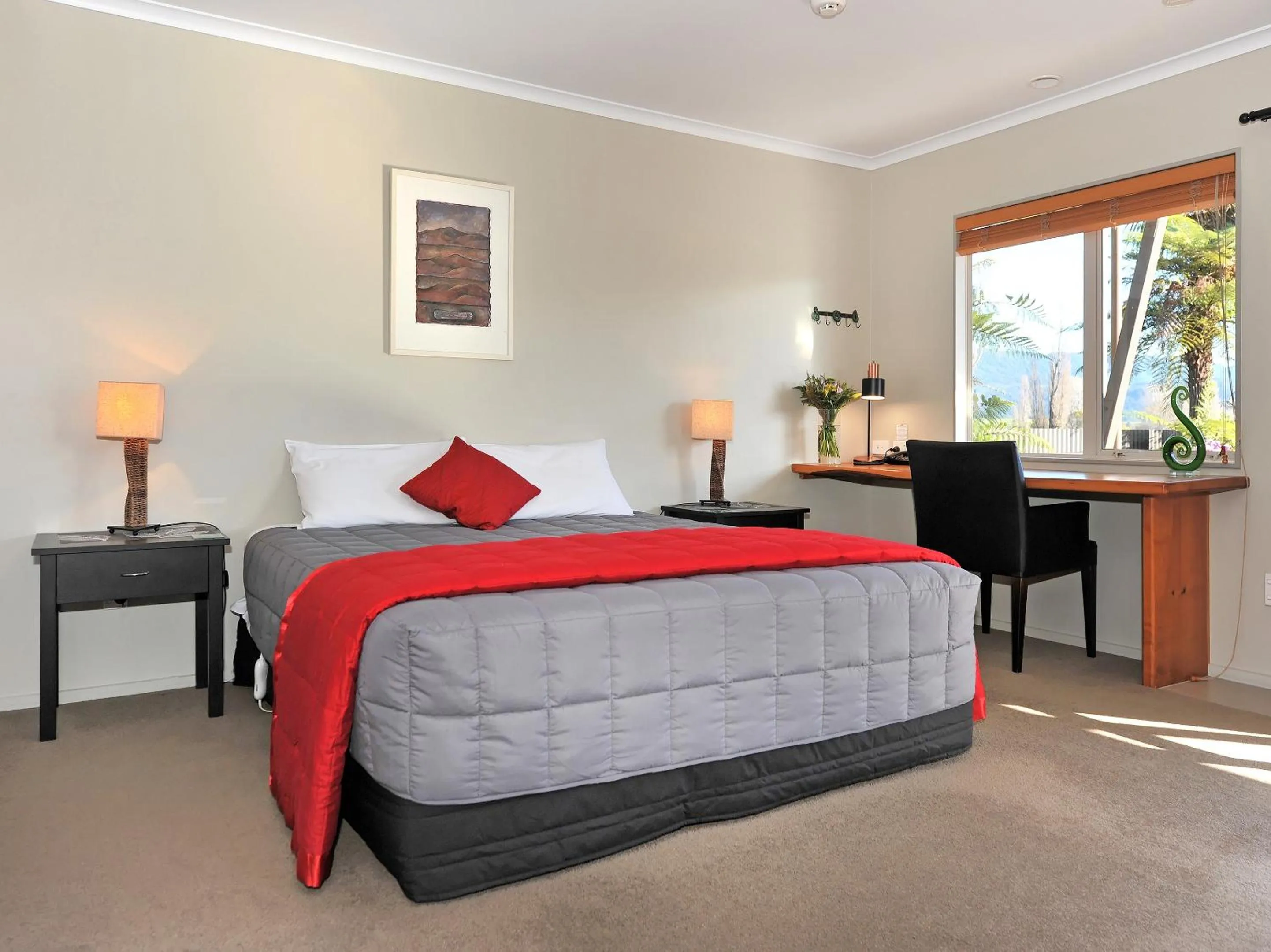 Photo of the whole room, Bed in Mohua Motels