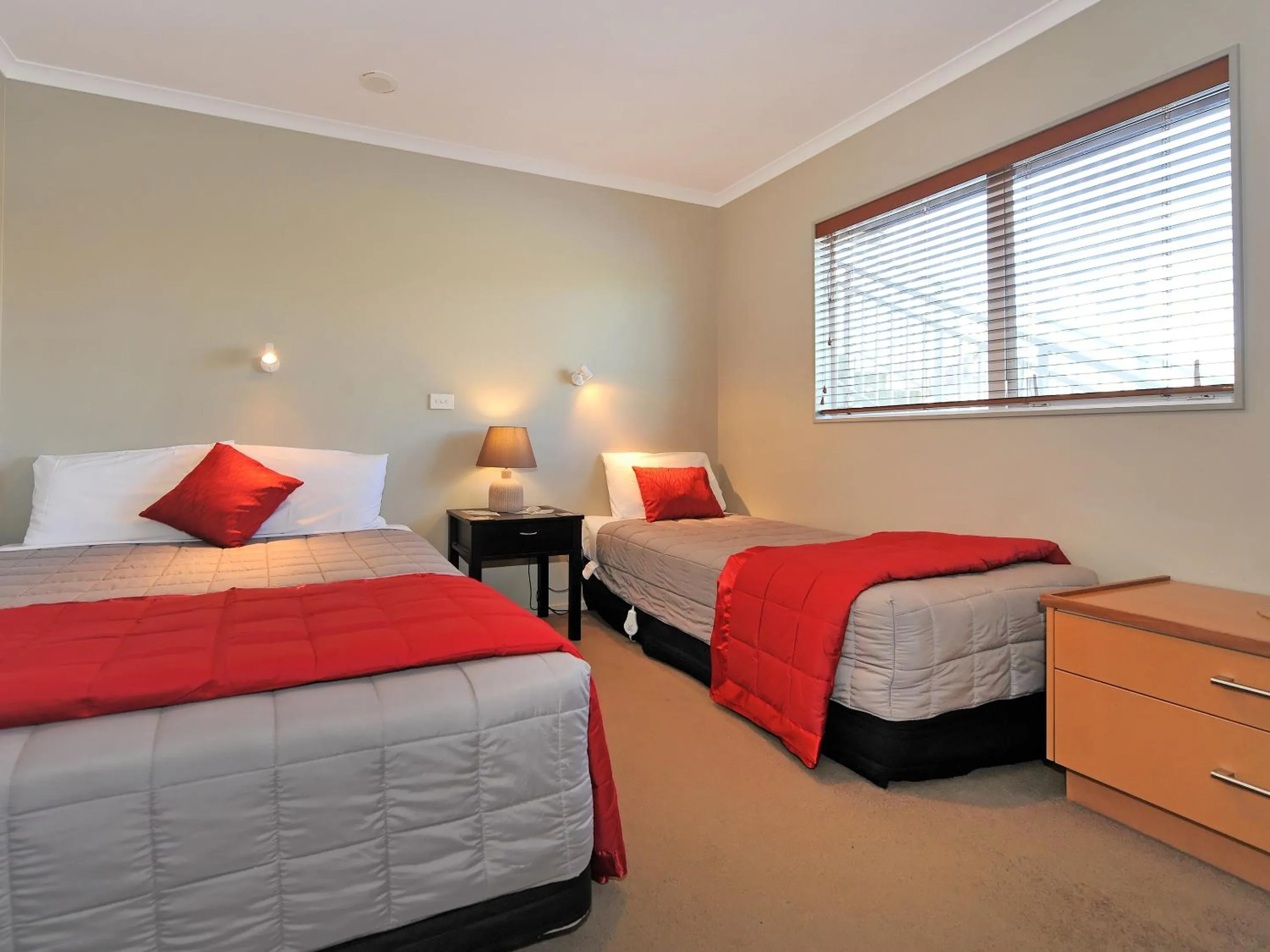 Bedroom, Bed in Mohua Motels