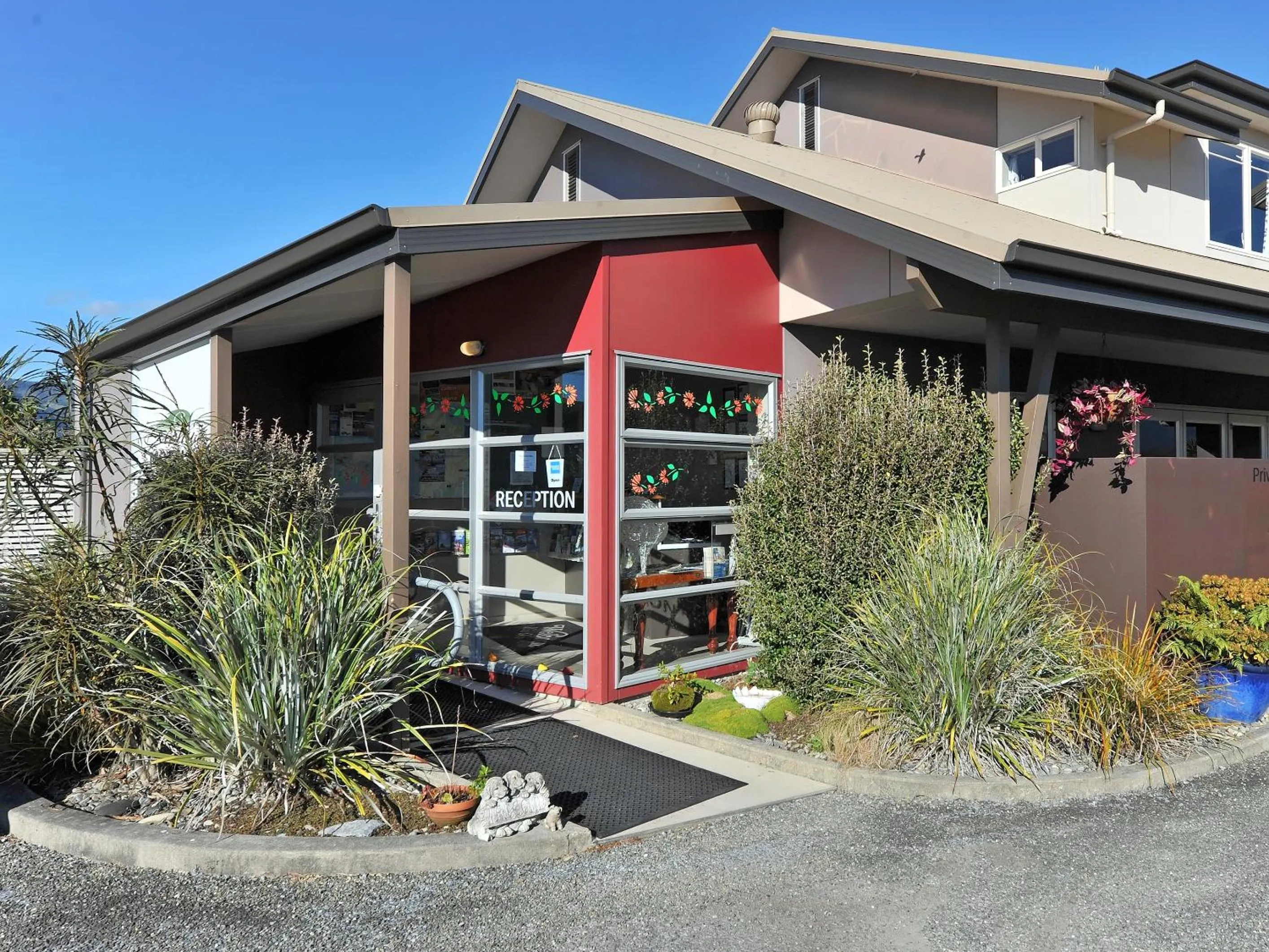 Facade/entrance in Mohua Motels