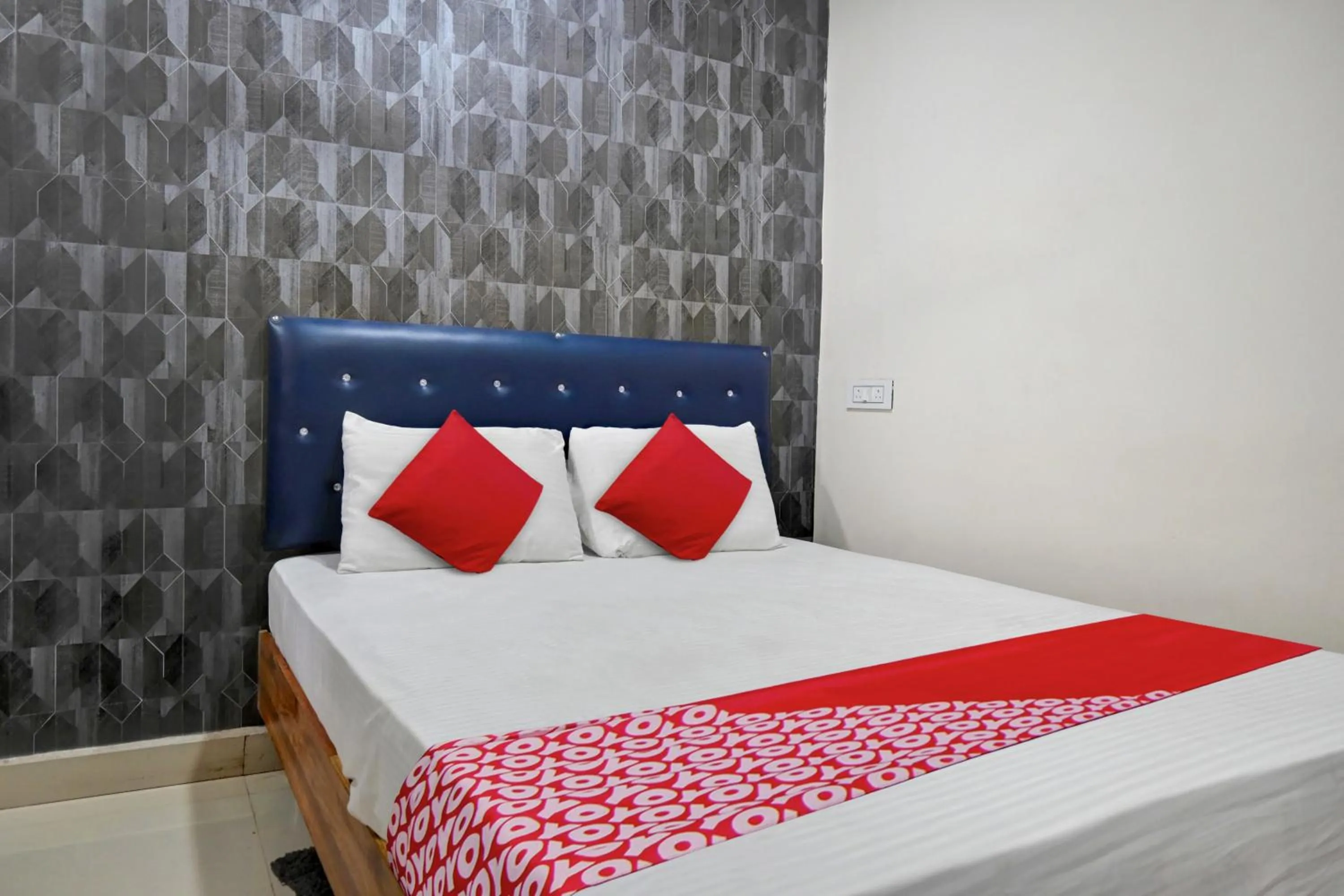 Bedroom in Hotel O Titanic