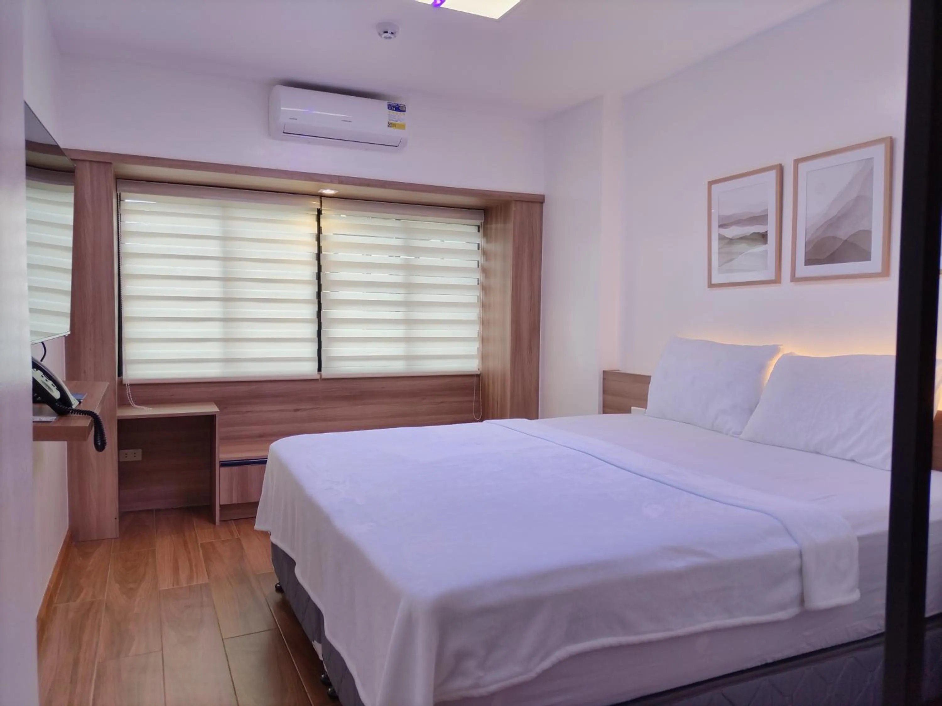 Bed in Dream Residences