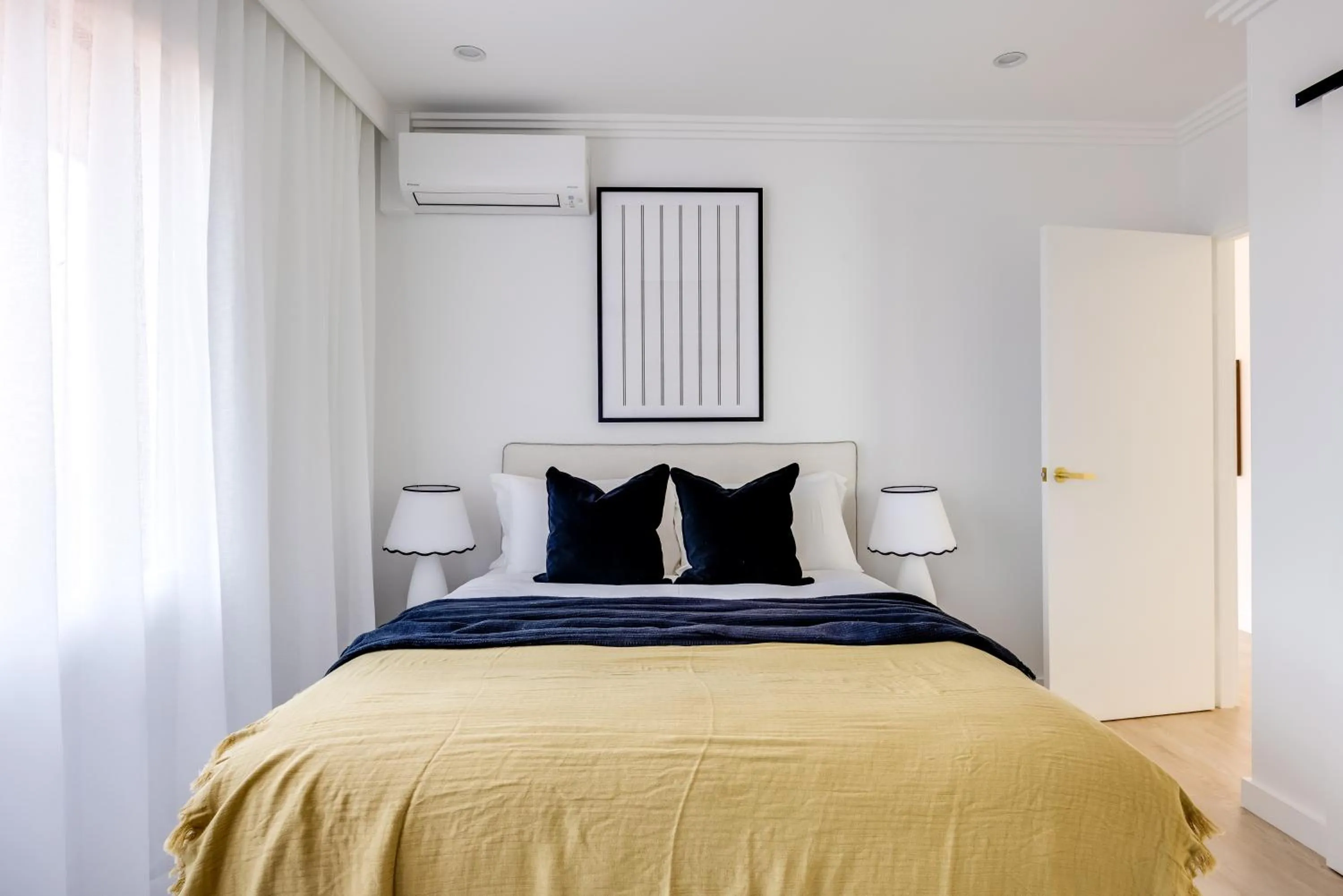 Kahlo Bondi - Luxury Escape - 2 Bedroom Furnished Apartments