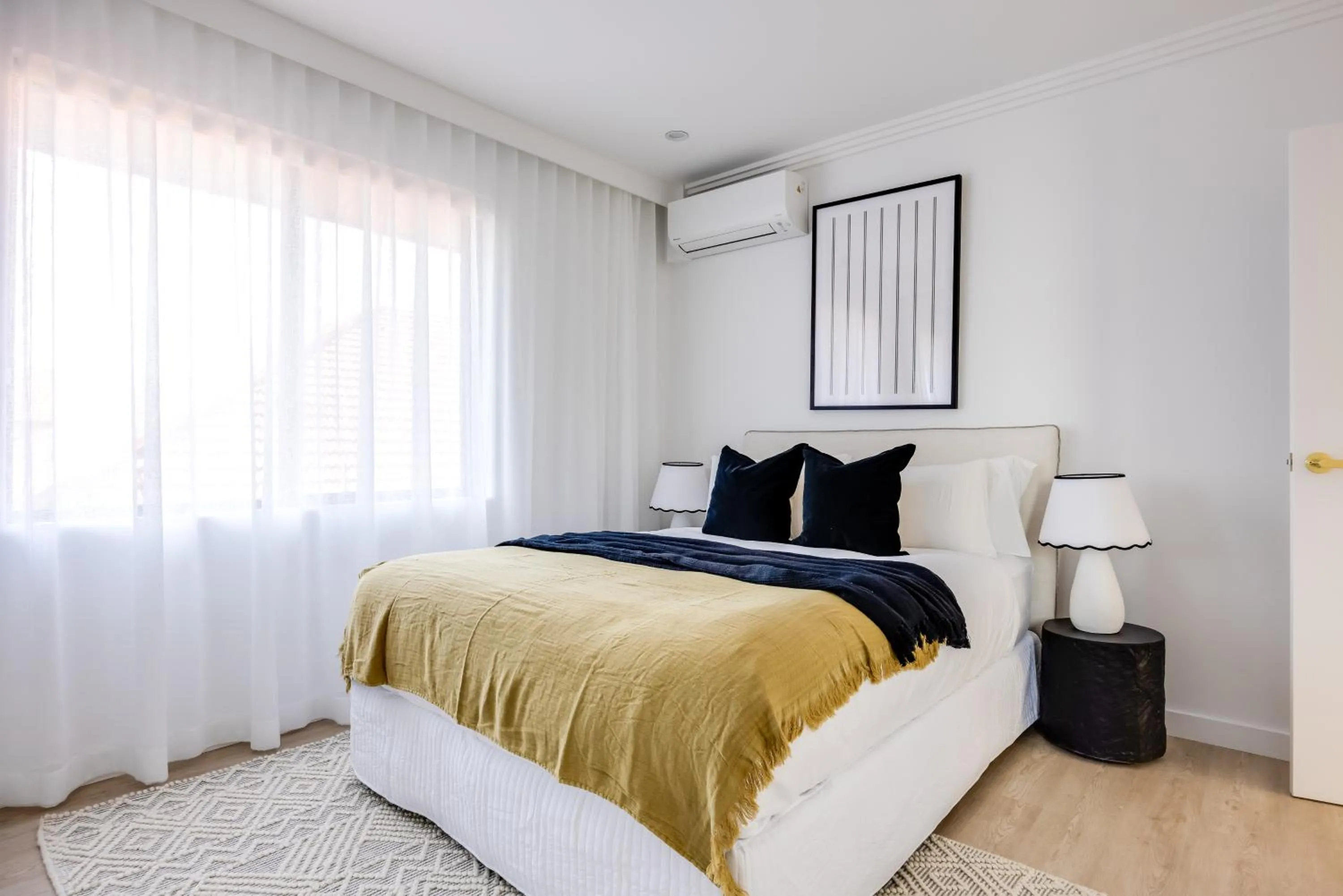 Kahlo Bondi - Luxury Escape - 2 Bedroom Furnished Apartments